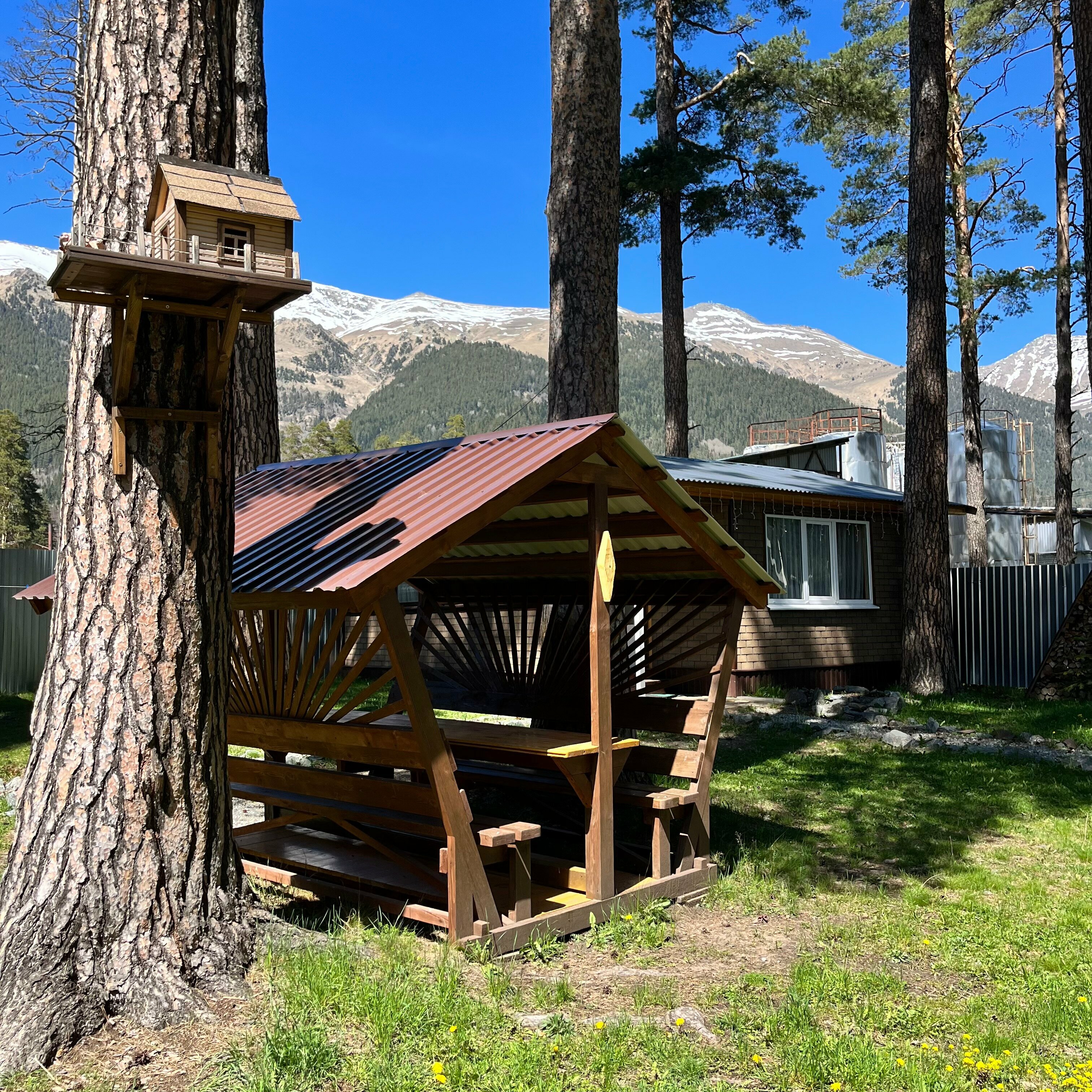 Дом с видом на горы