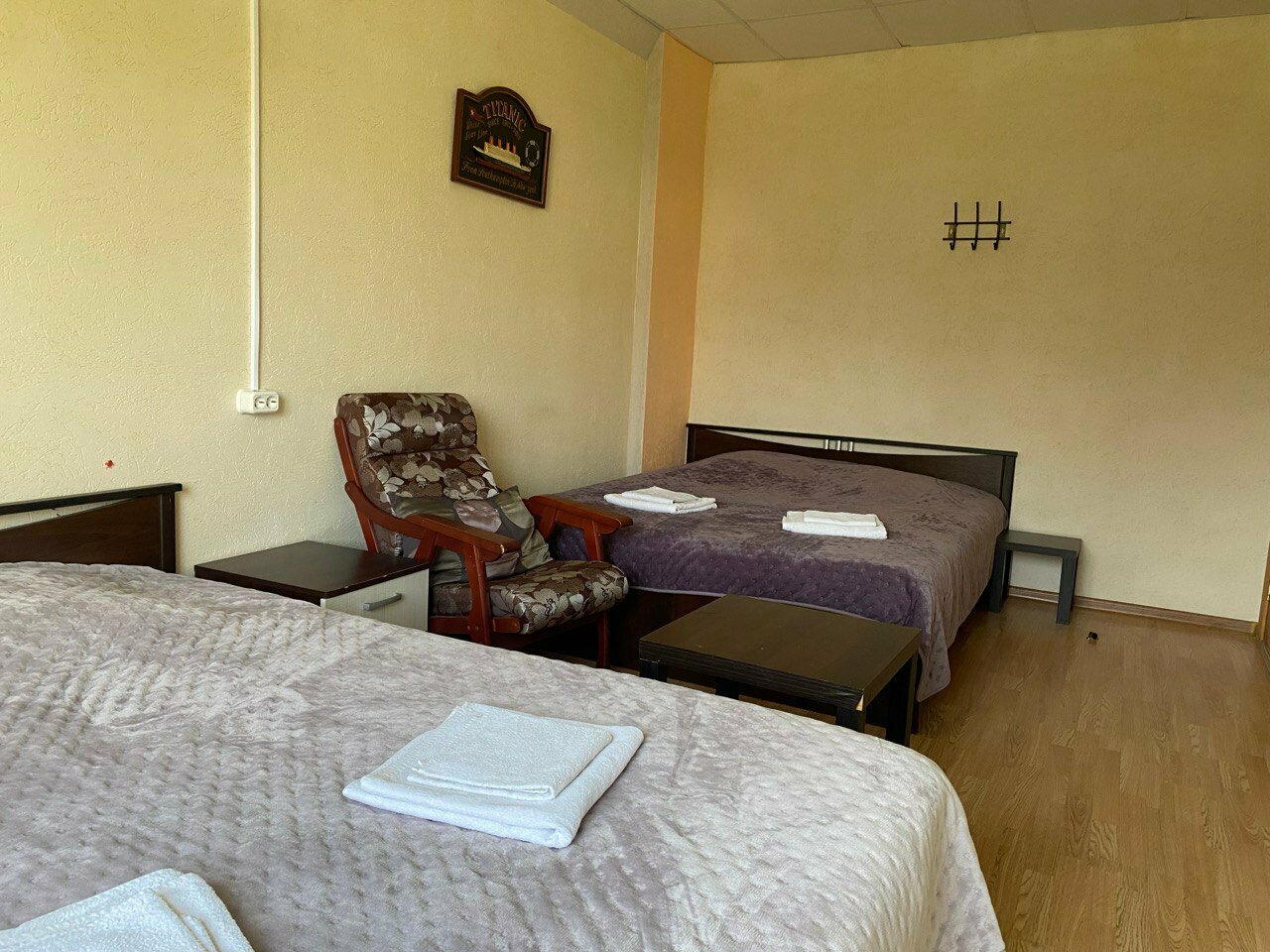 Четырехместный номер эконом-класса