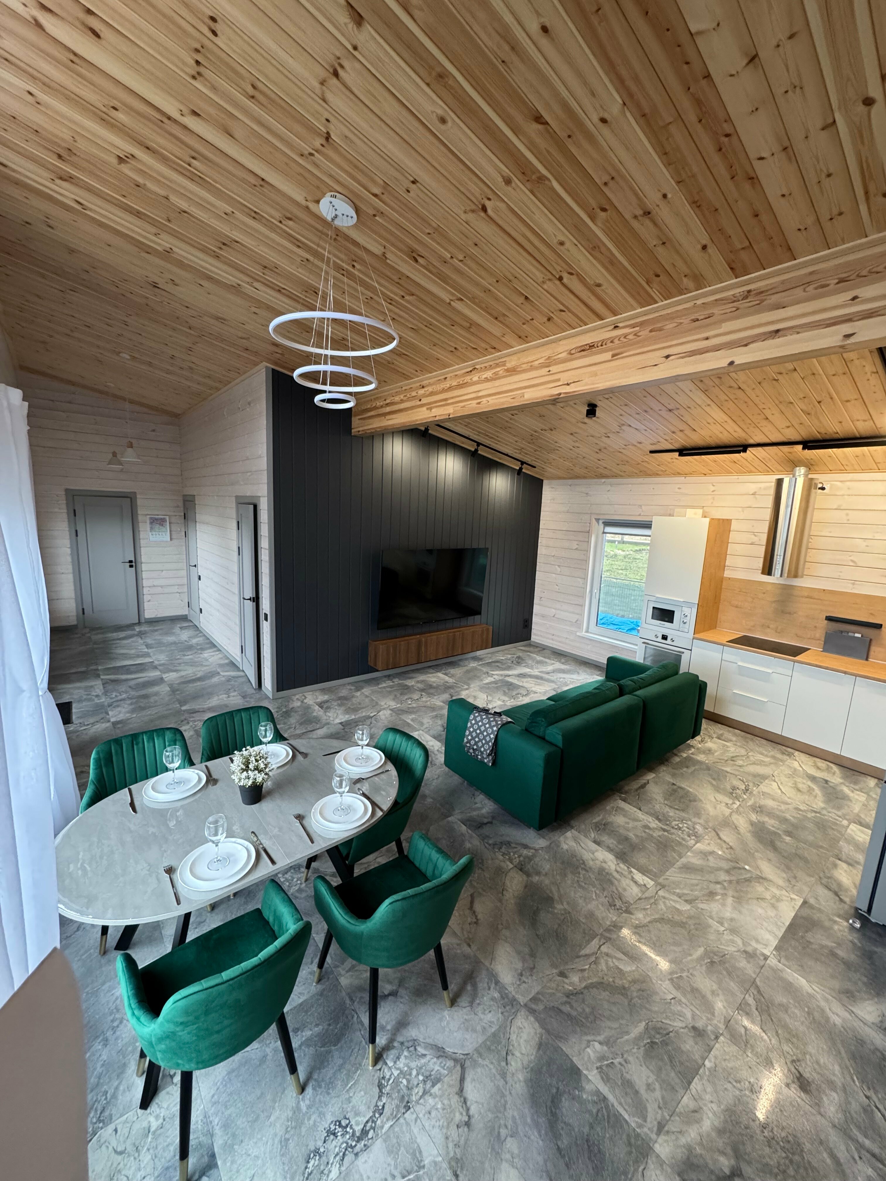 Коттедж с видом на озеро