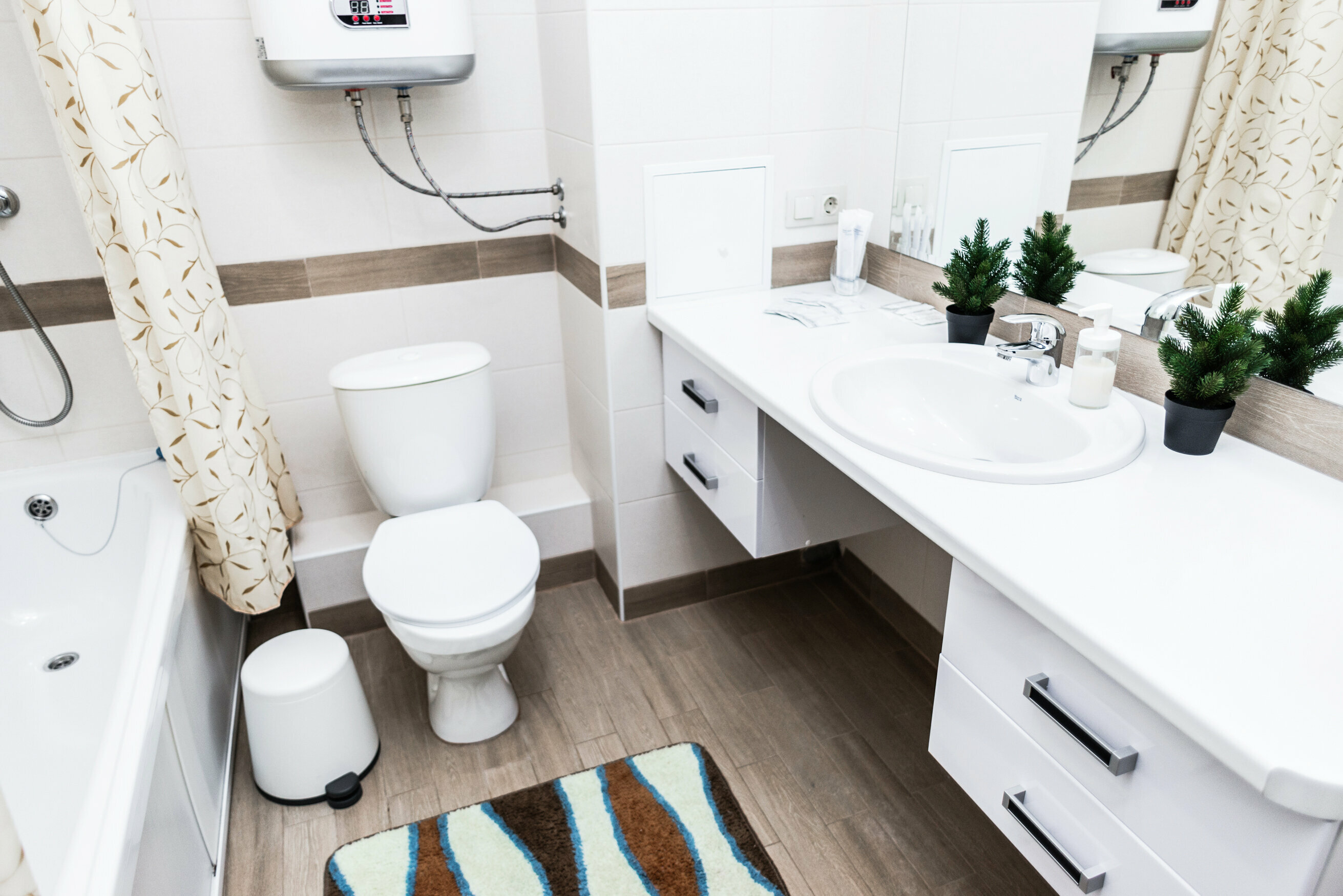 Двухкомнатный номер с балконом на 13 этаже