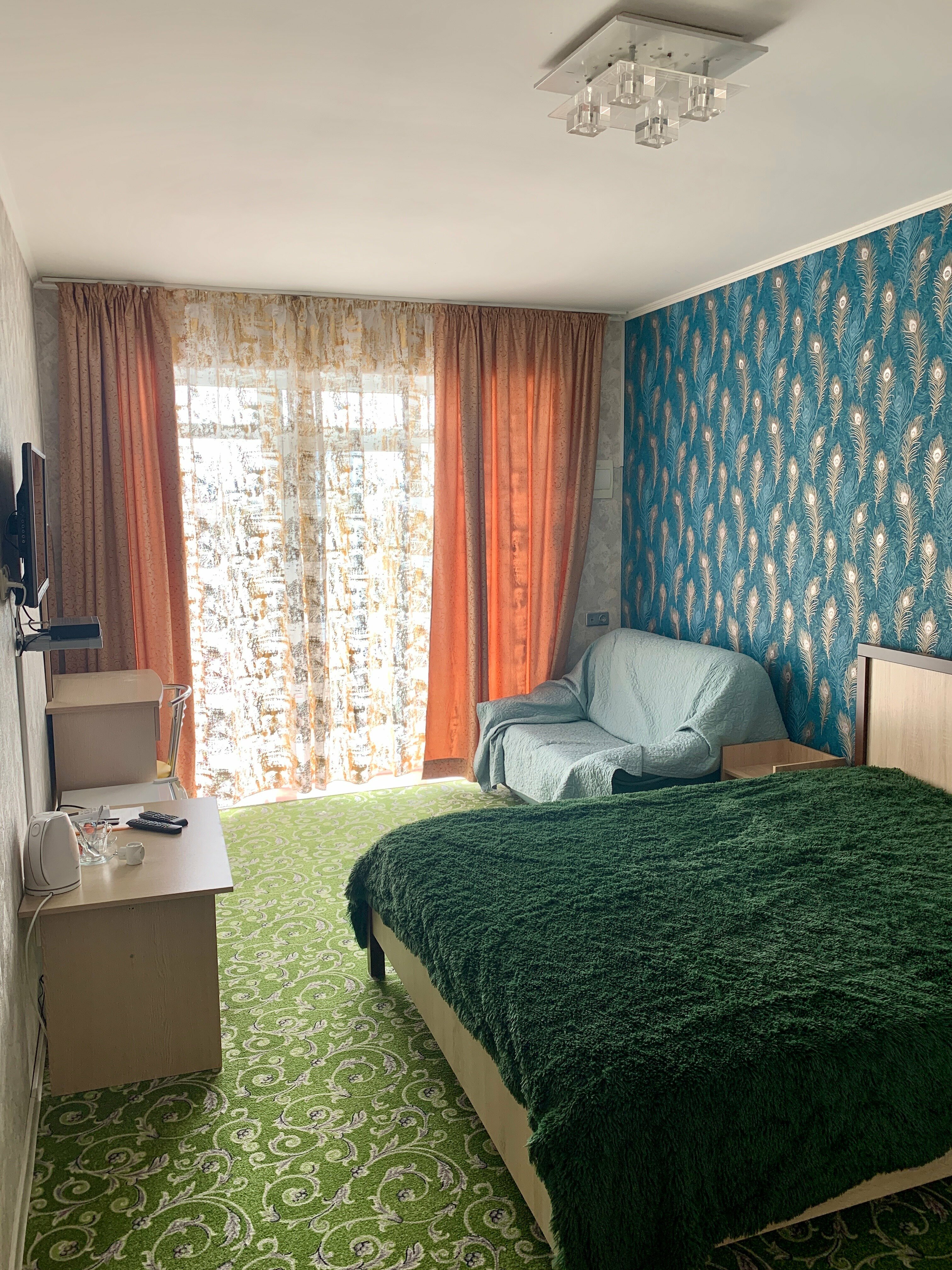 Семейный номер с балконом