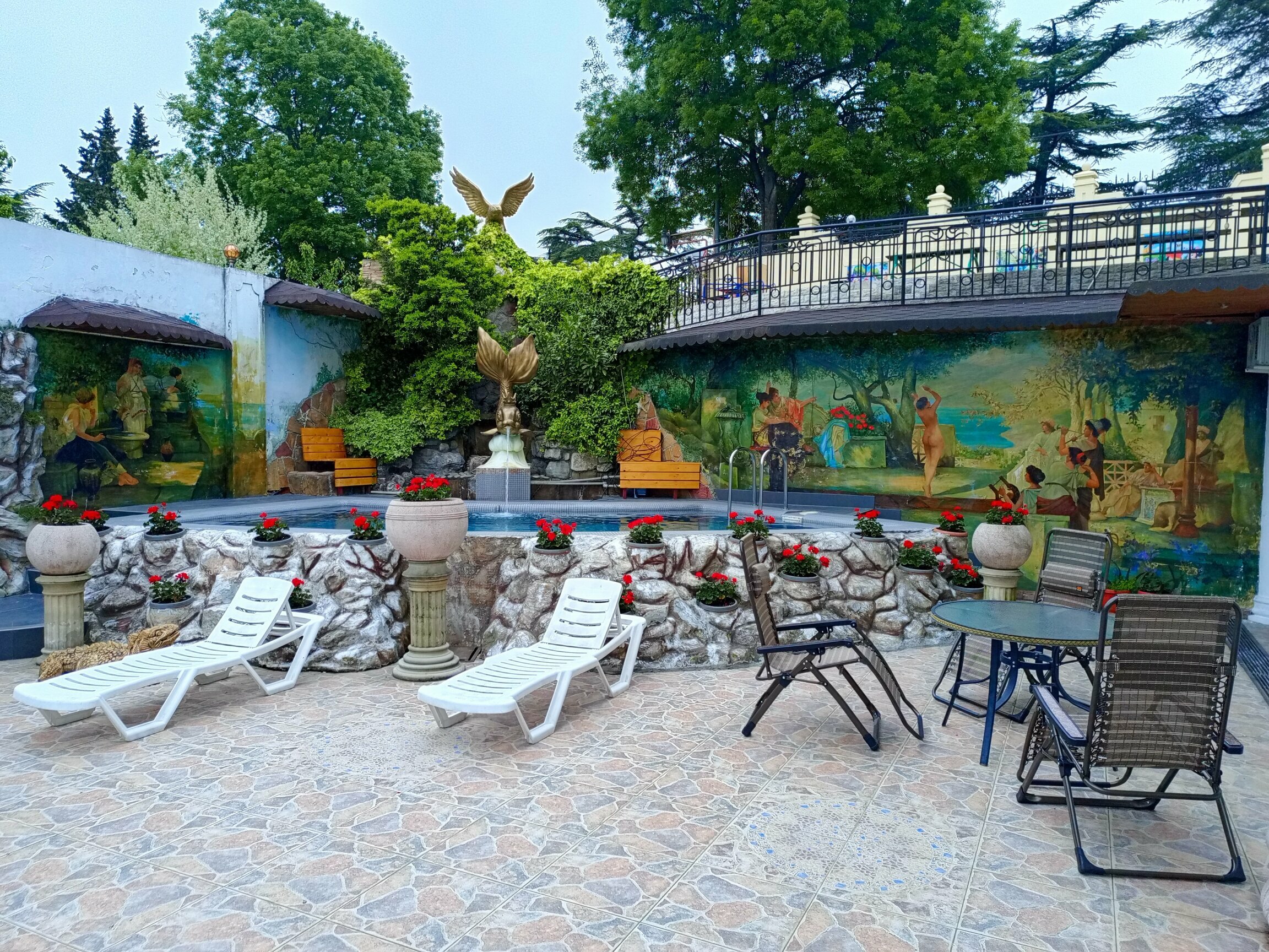 Улучшенный четырехместный номер