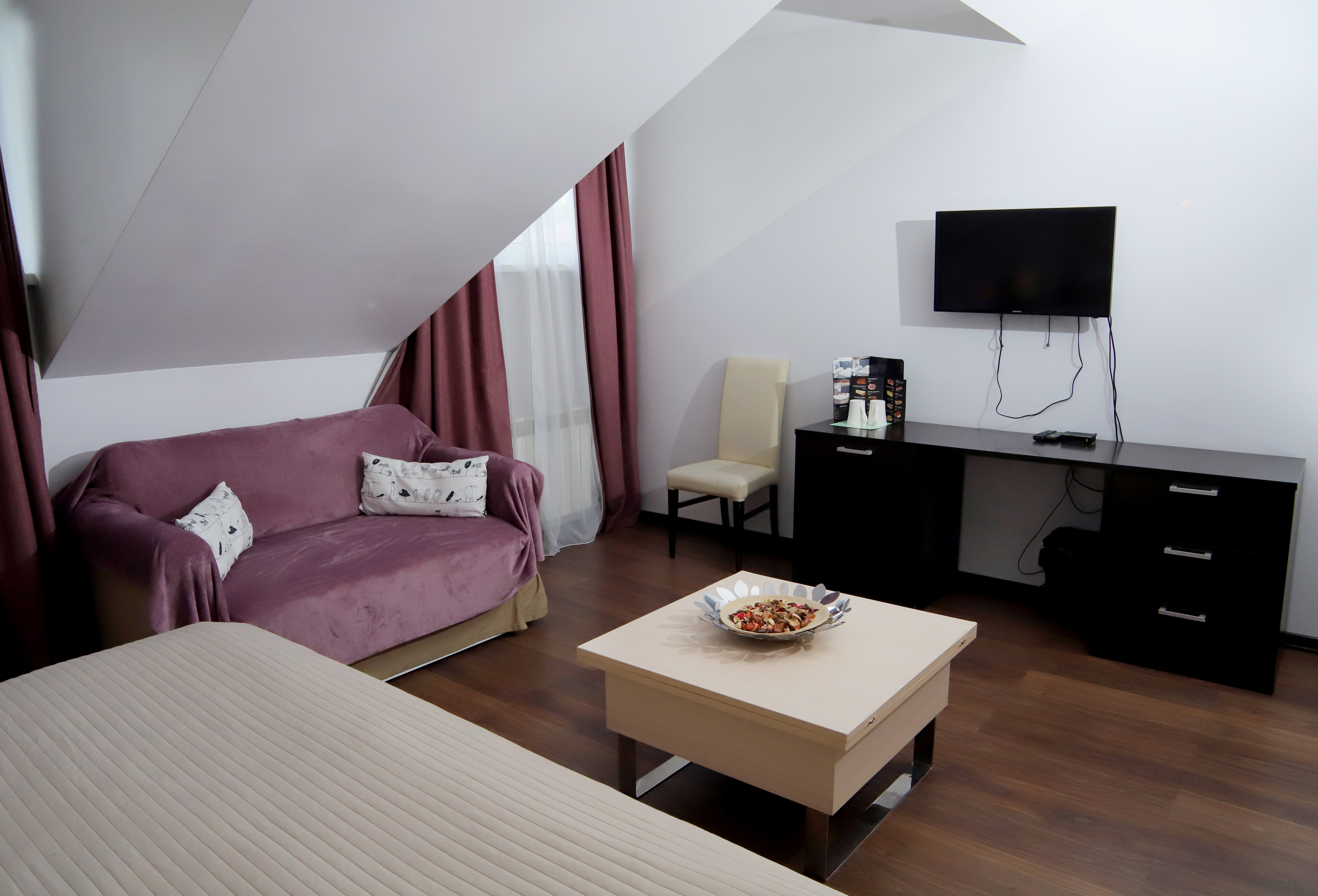 Большой двухместный номер с 1 кроватью