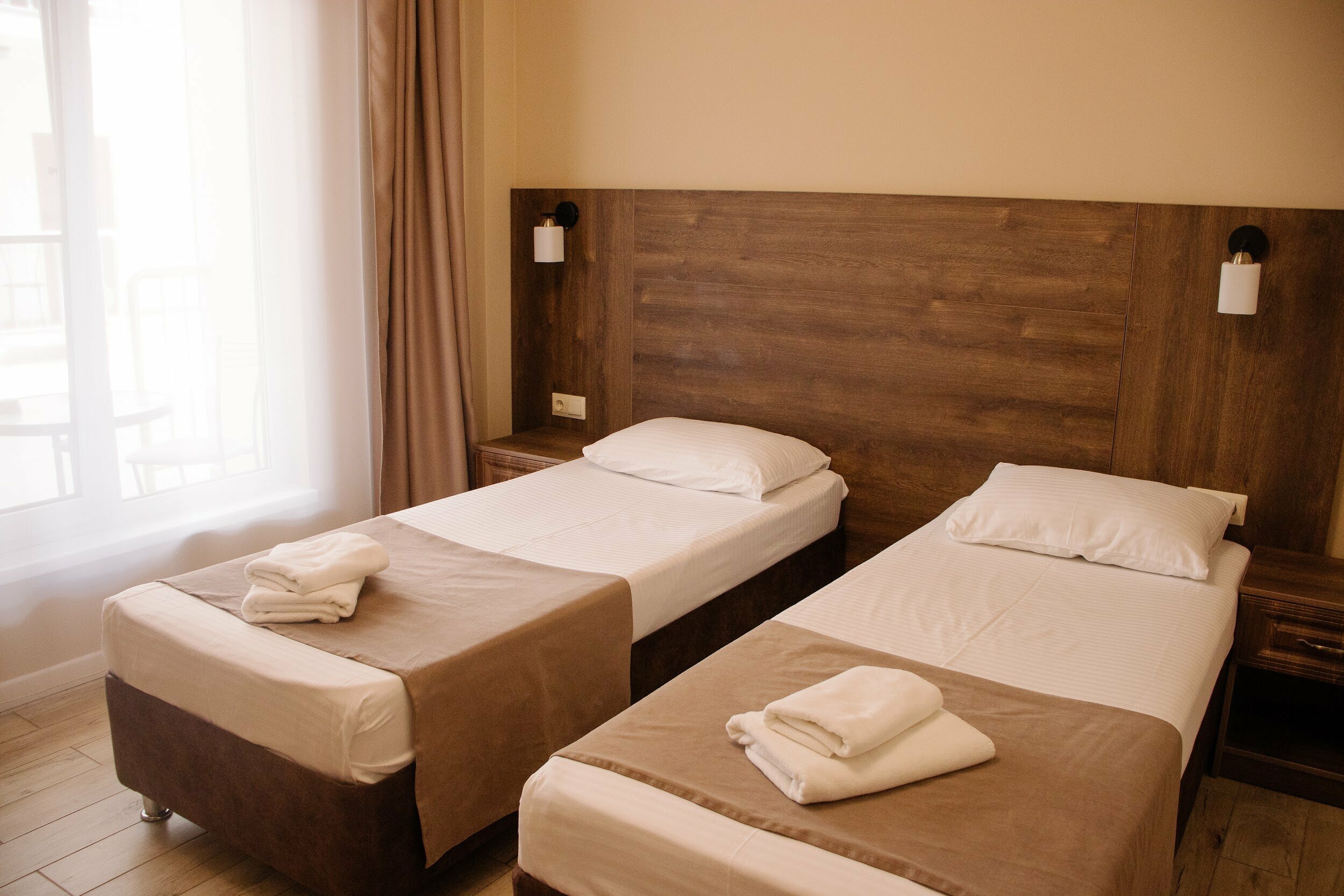 Стандартный двухместный номер с 2 отдельными кроватями (1 этаж)