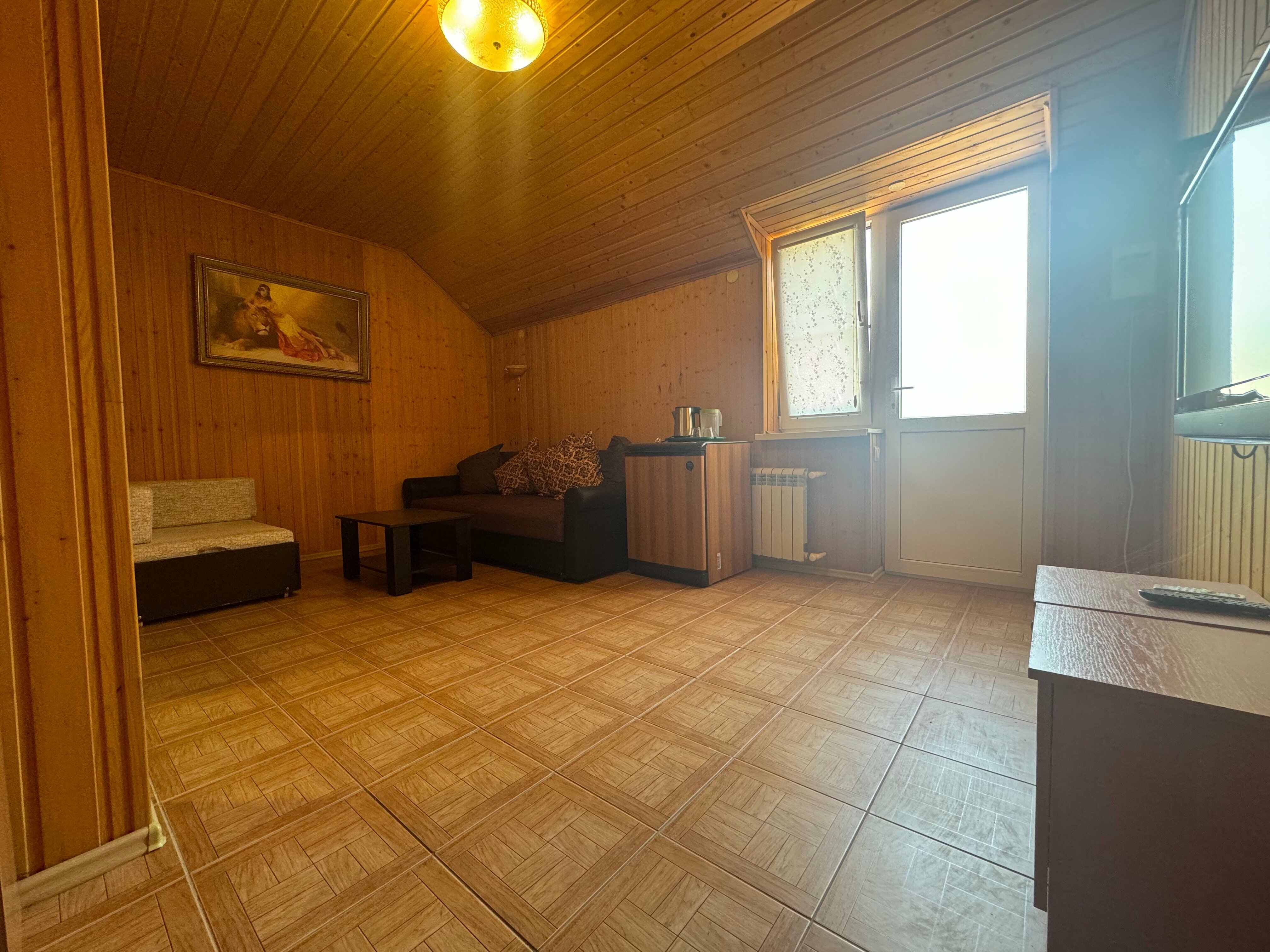 Семейный двухкомнатный номер