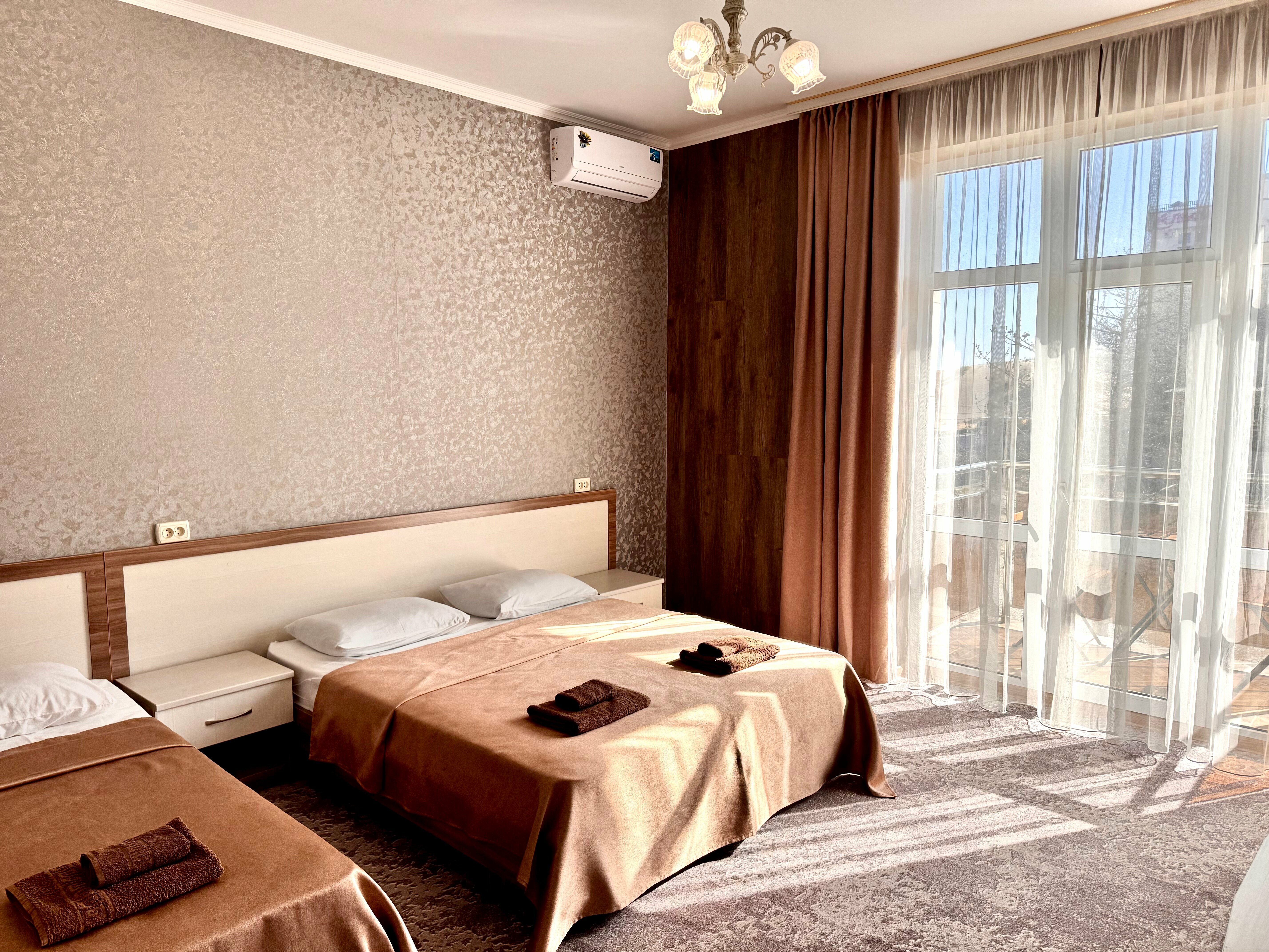 3- х местный Стандарт ПЛЮС с балконом