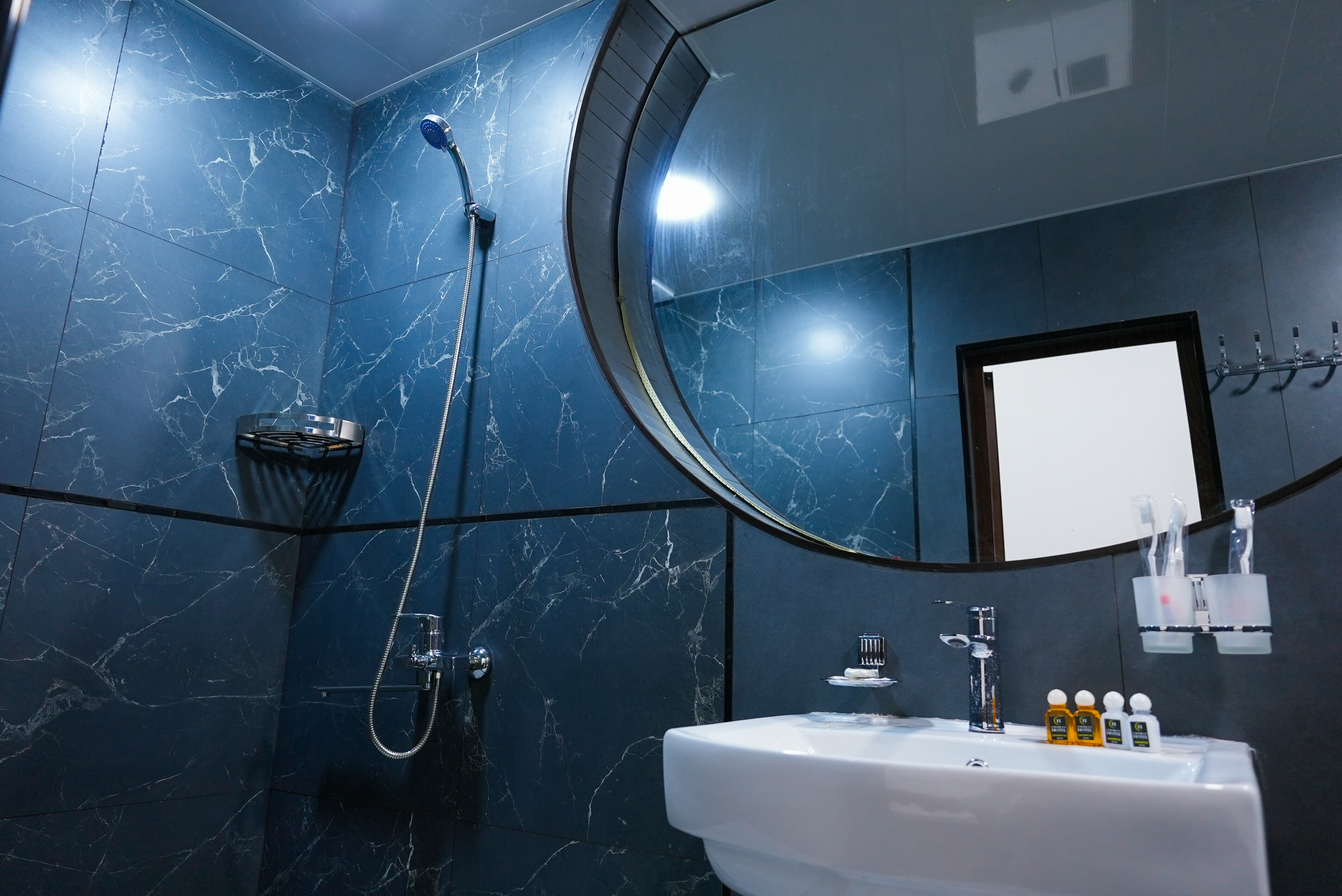 Cемейный номер с собственной ванной комнатой