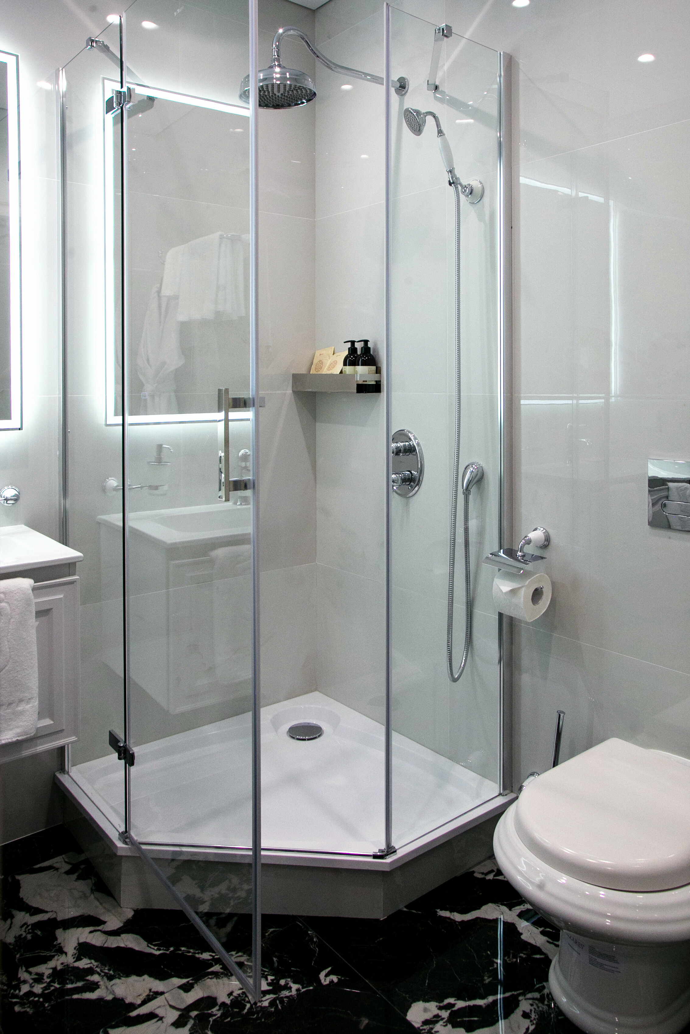 Комфорт + с одной кроватью