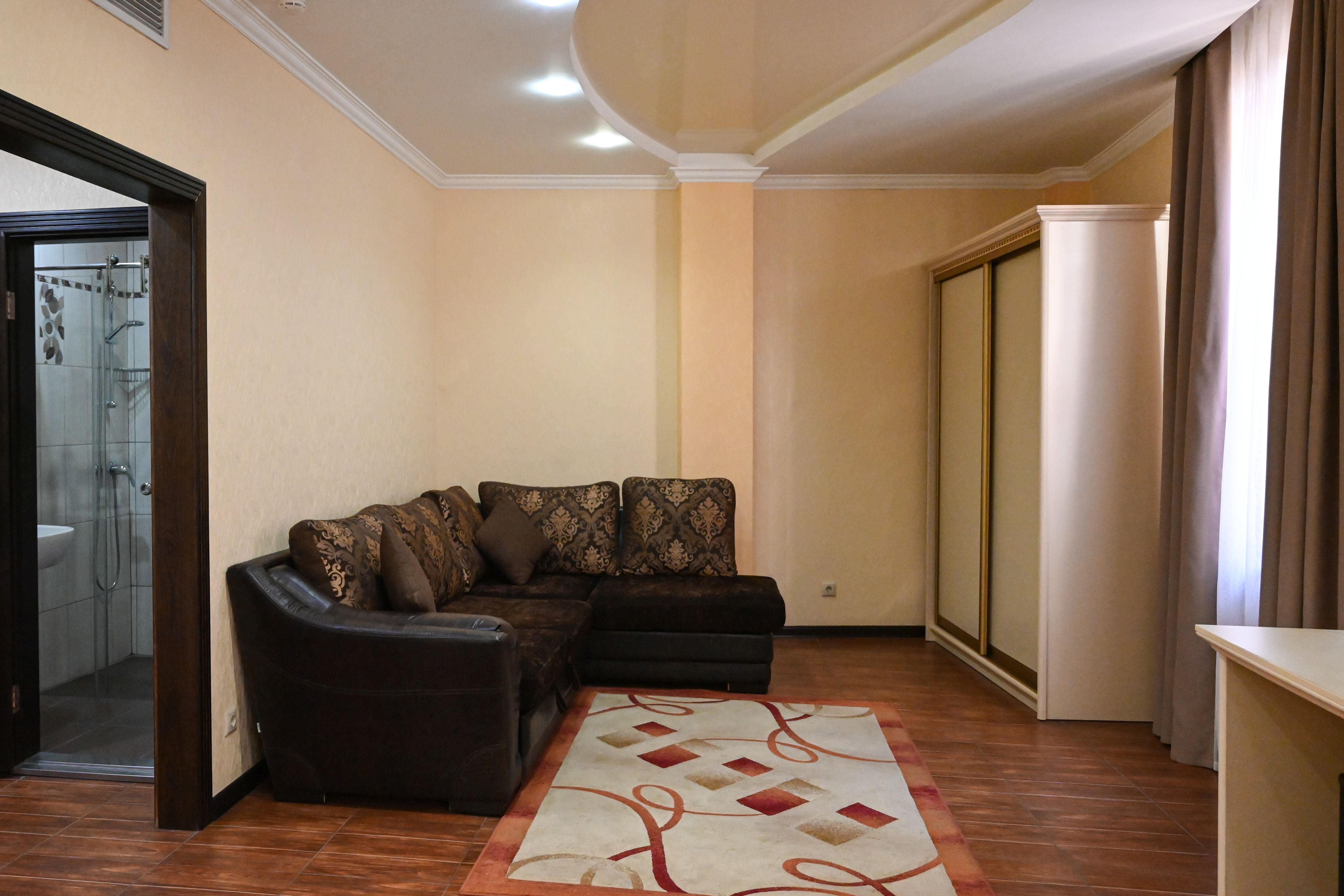 Номер-студия Делюкс с кроватью размера «king-size»