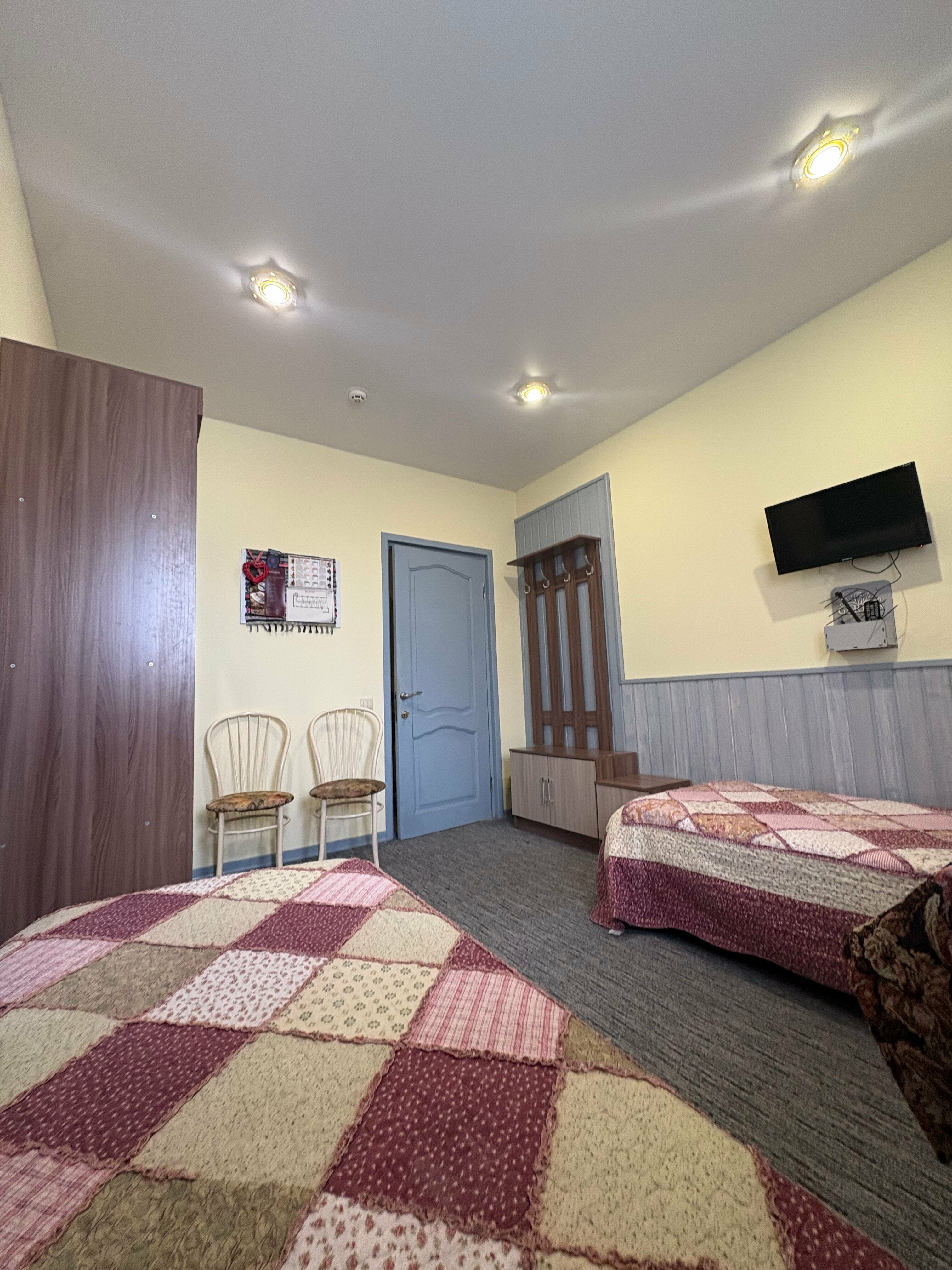 Двухместный номер эконом с раздельными кроватями