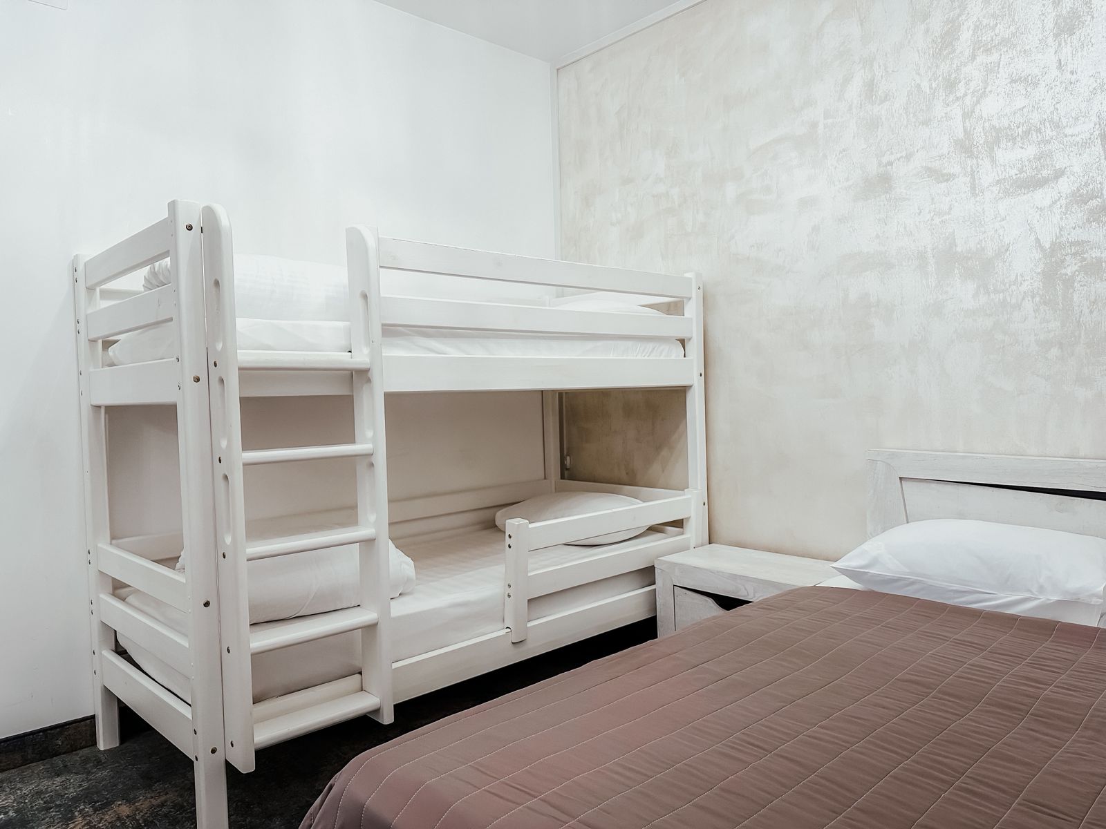 Семейный-студио на цоколе