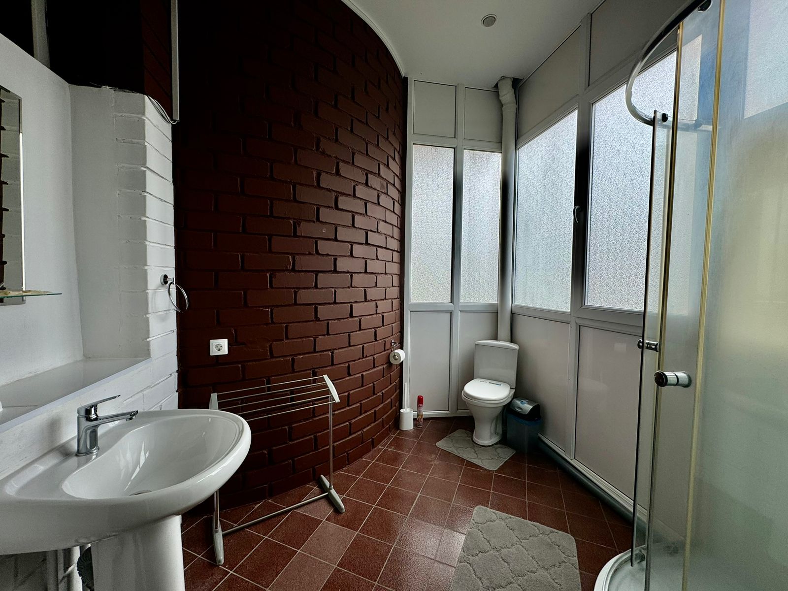 Трехместный номер с балконом