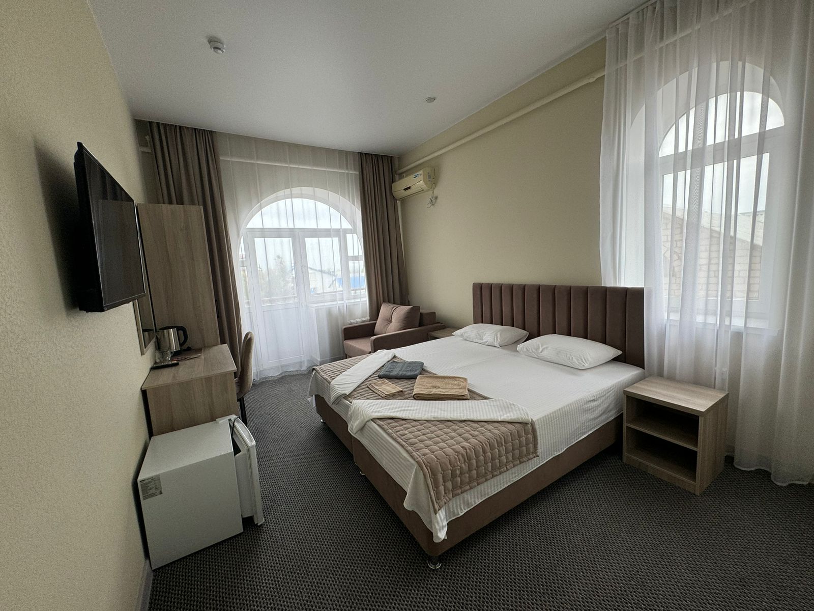 Трехместный номер с балконом