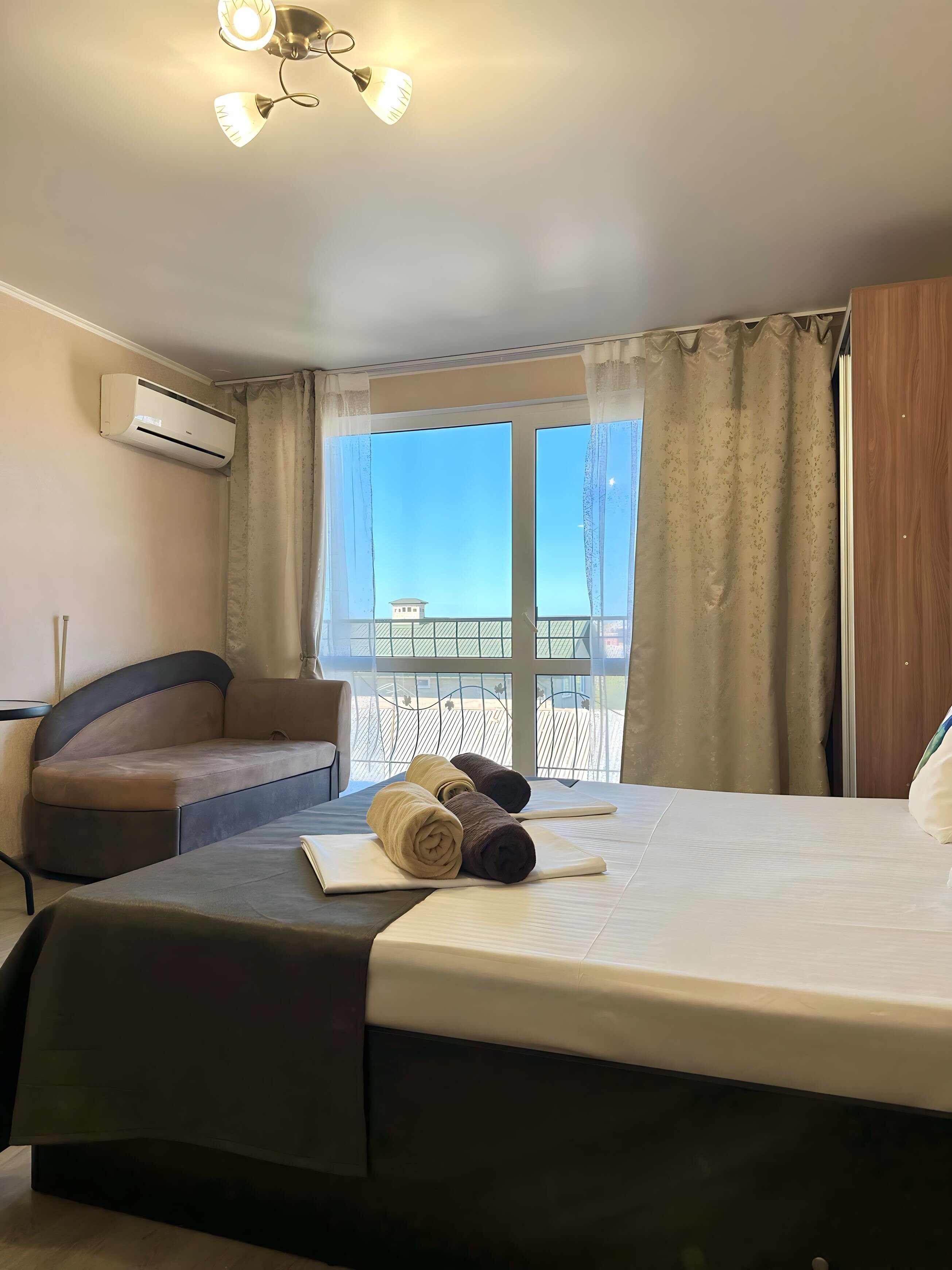 Люкс с балконом