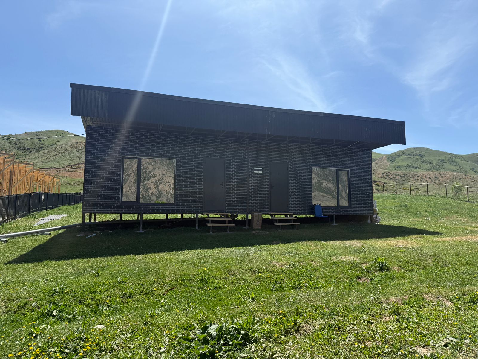 Трехместный номер с видом на сад