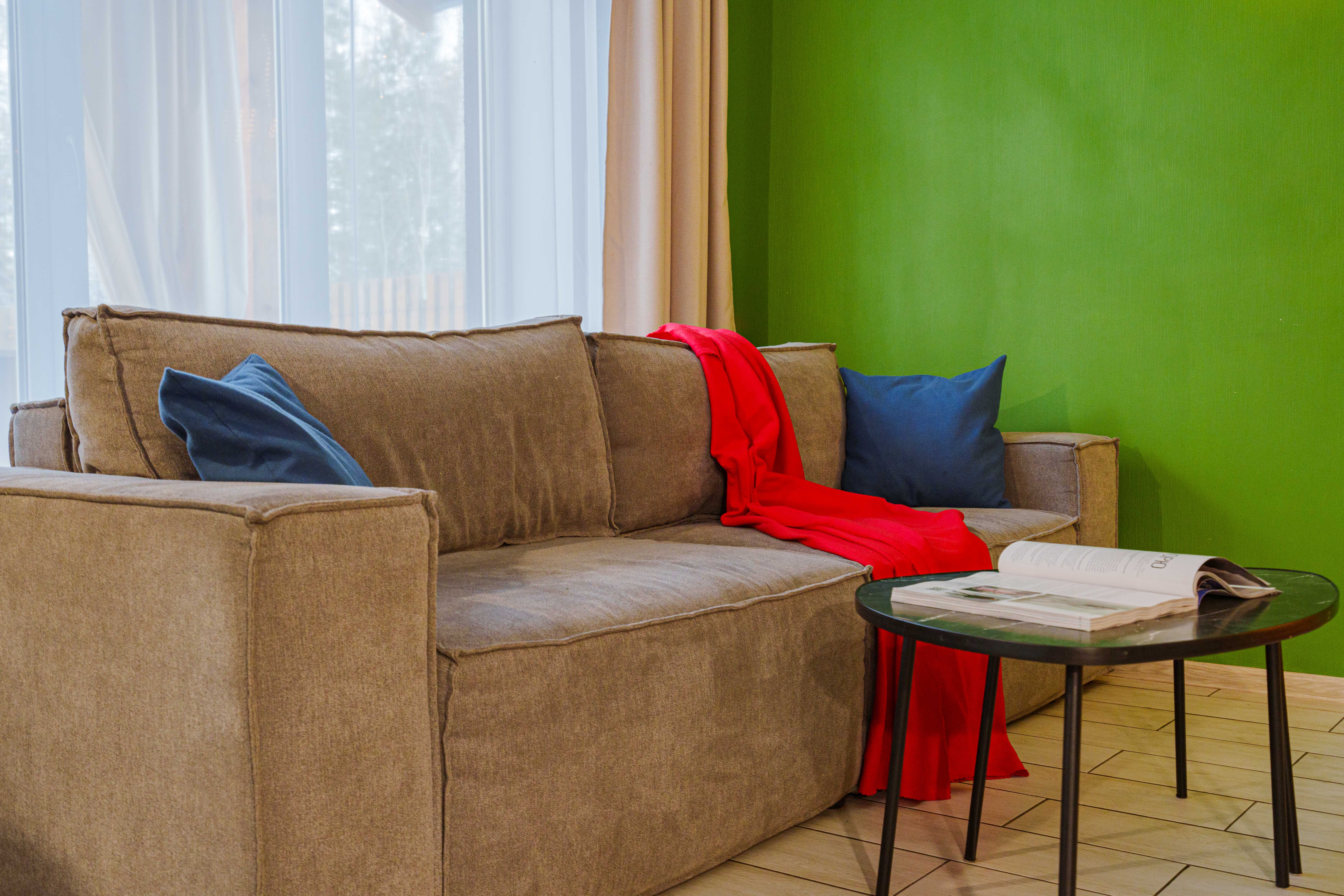 Дом с чаном, баней, бассейном, мангальной на закрытой территории у леса в 25 мин от Ботаники