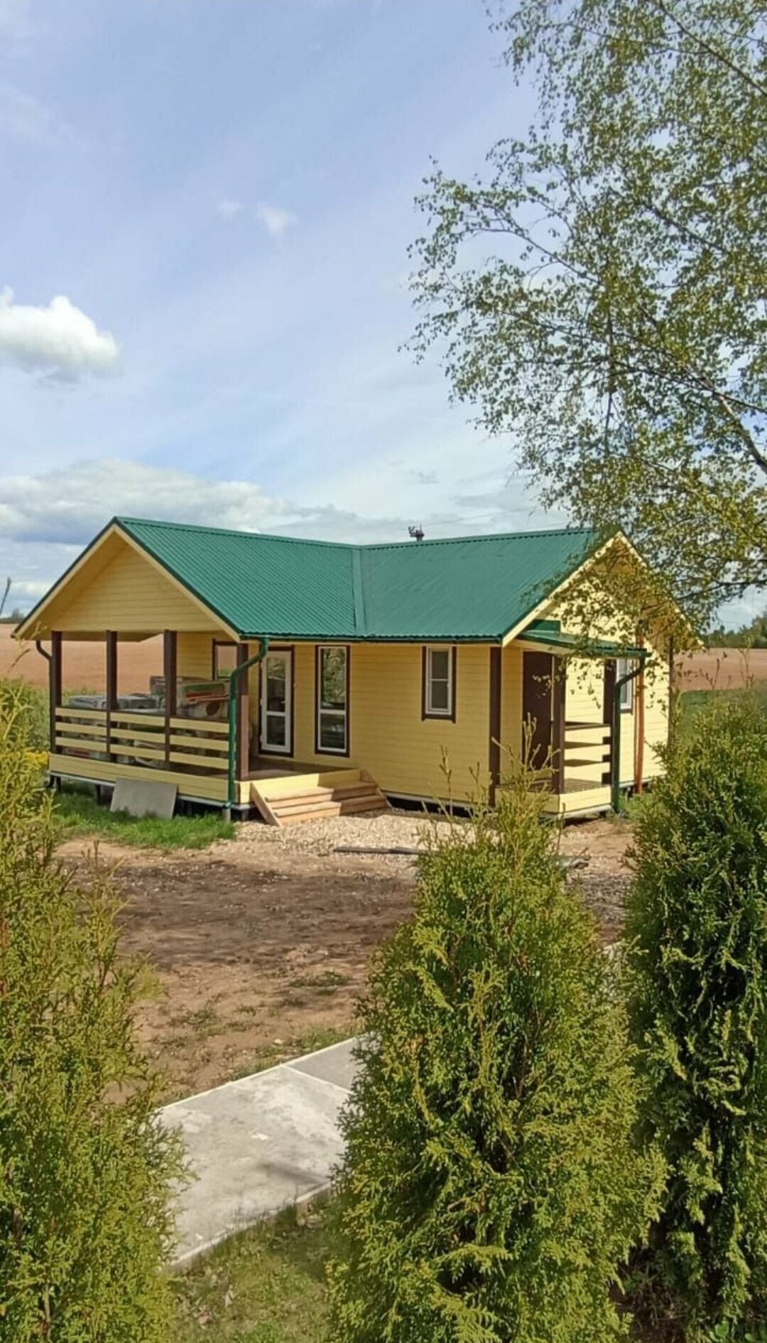 Деревянный коттедж (половина 4П), 2 этажа на 3 человека