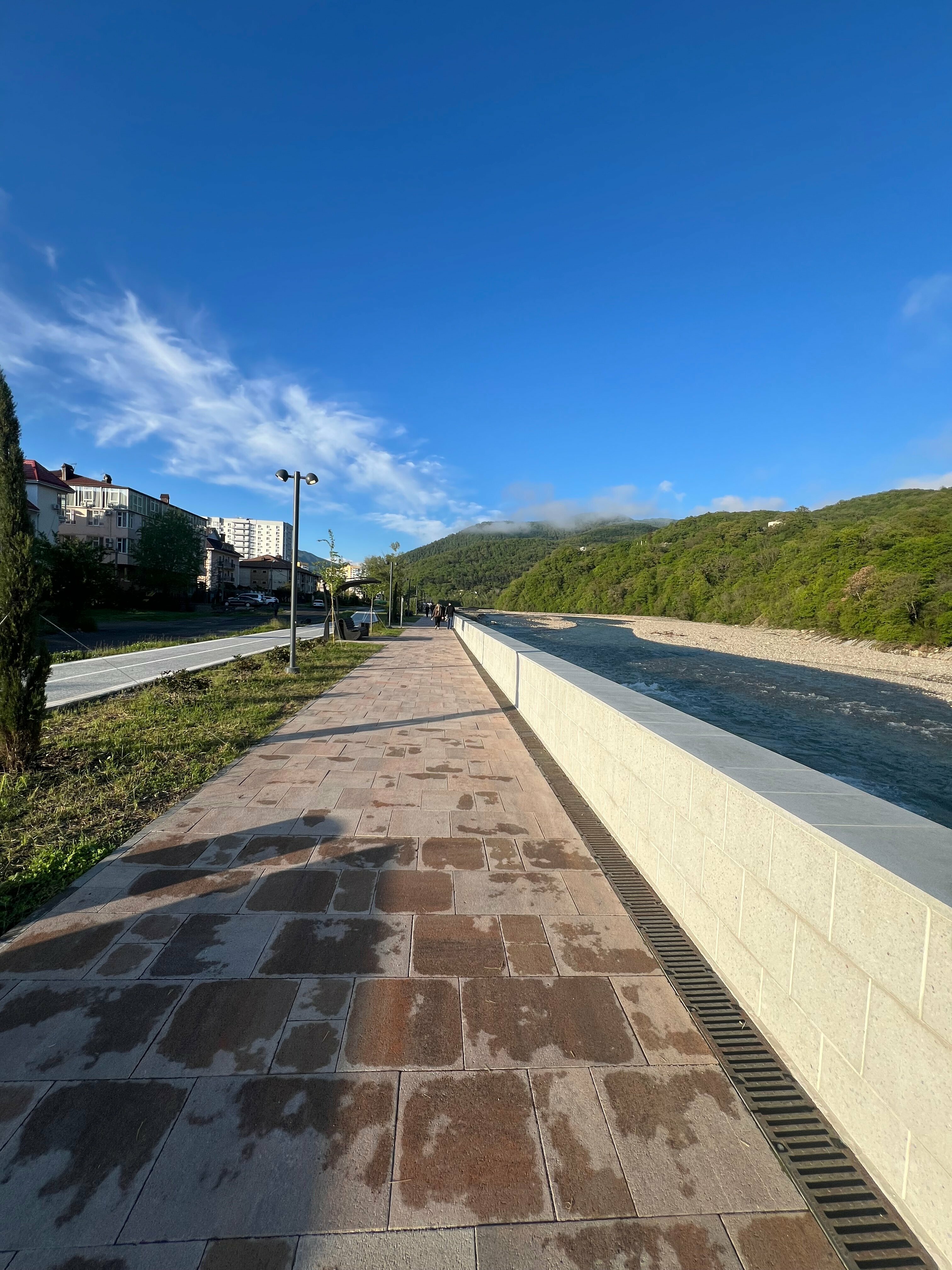 Бюджетный двухместный с балконом и  общим санузлом