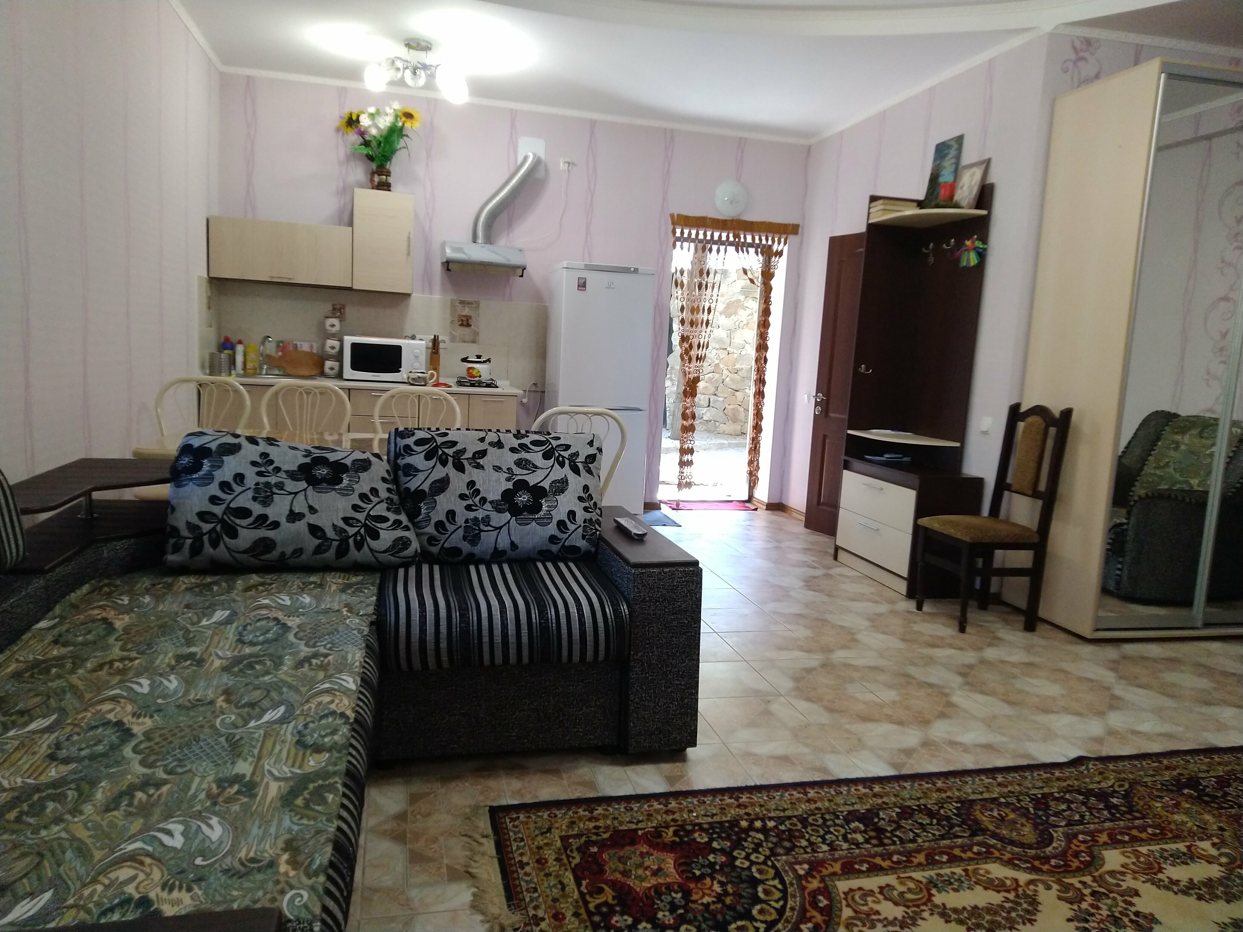 Cемейный номер с собственной ванной комнатой