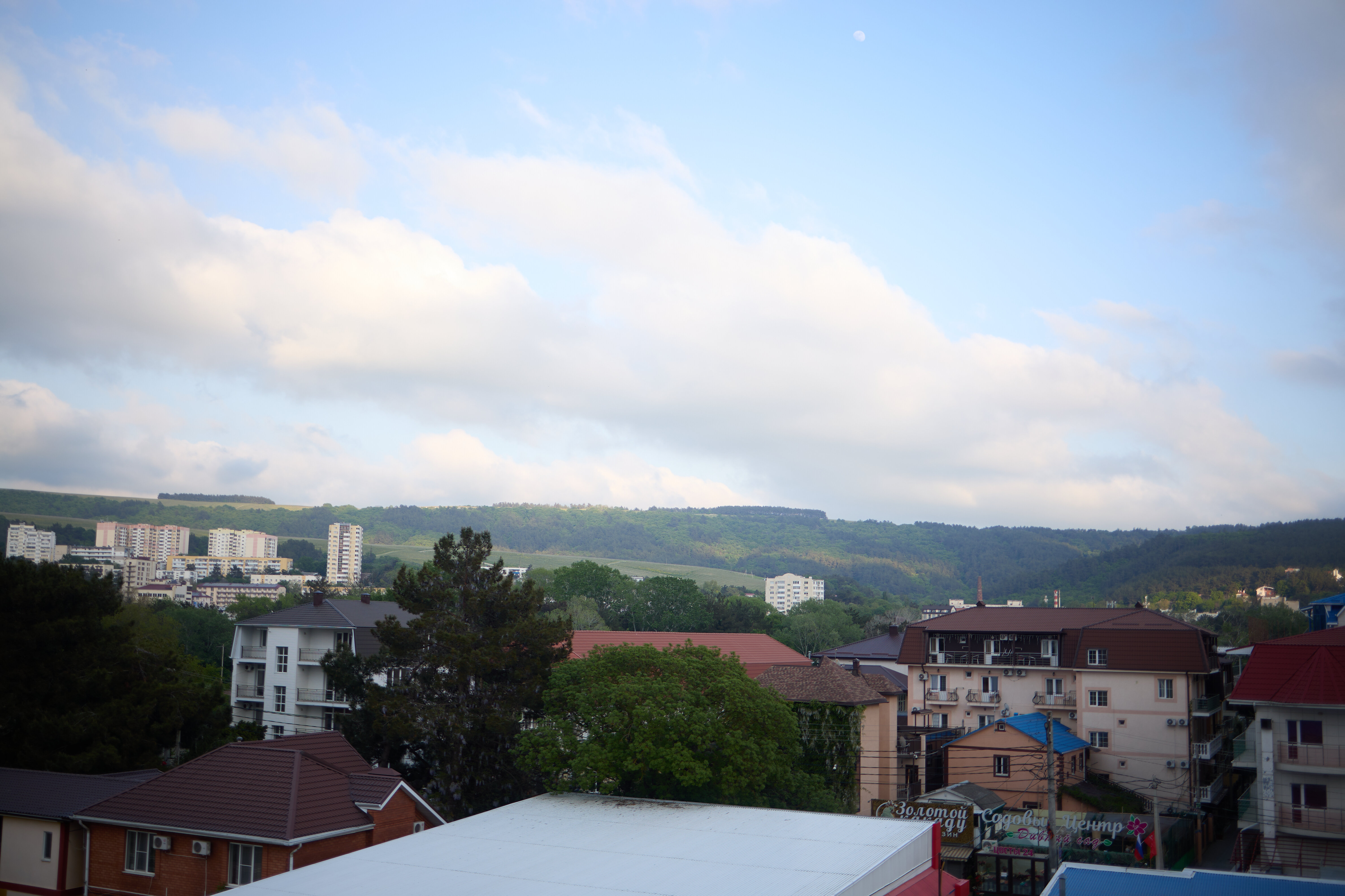 Улучшенный трехместный номер с видом на море