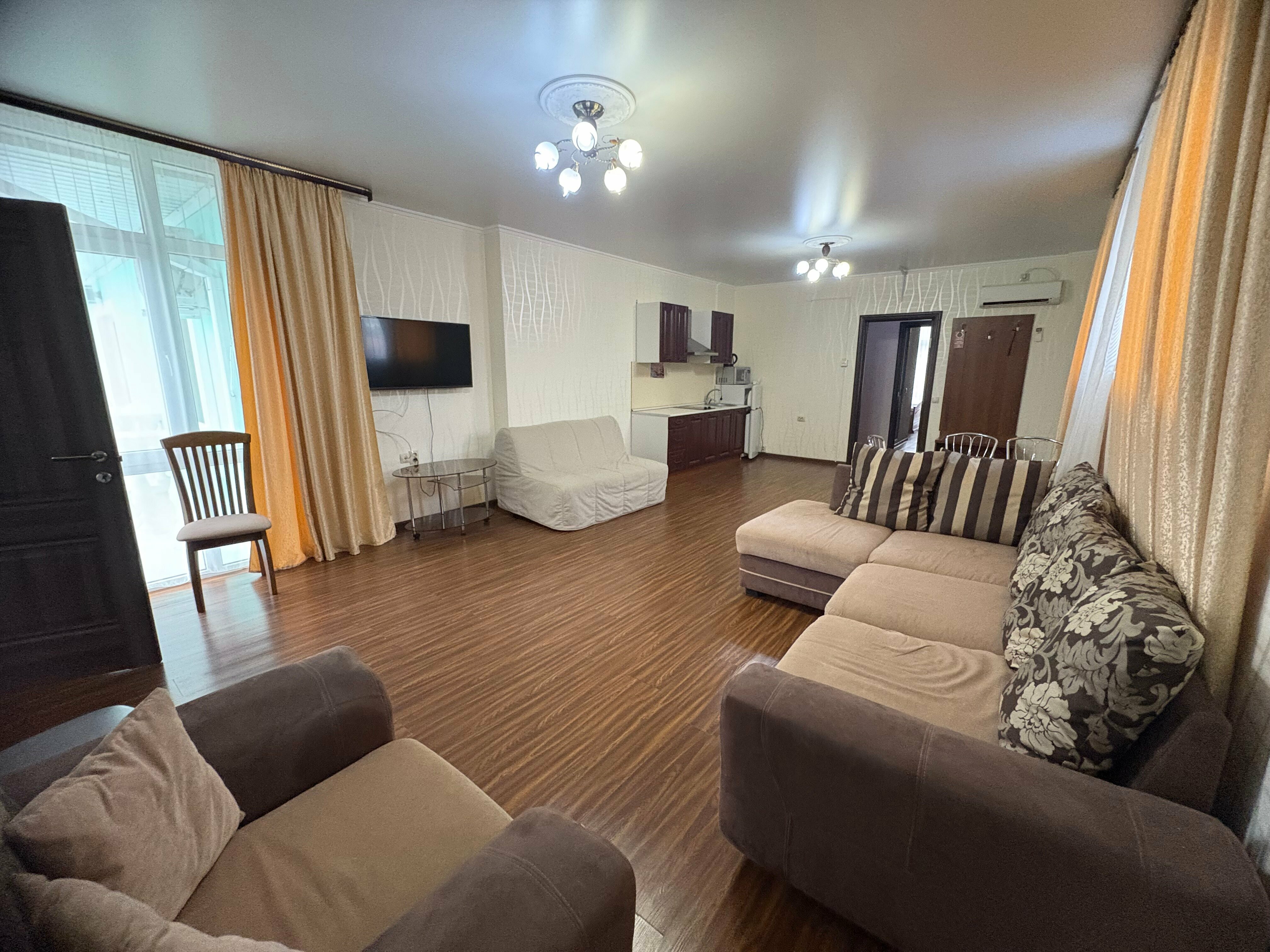 Люкс с видом на бассейн