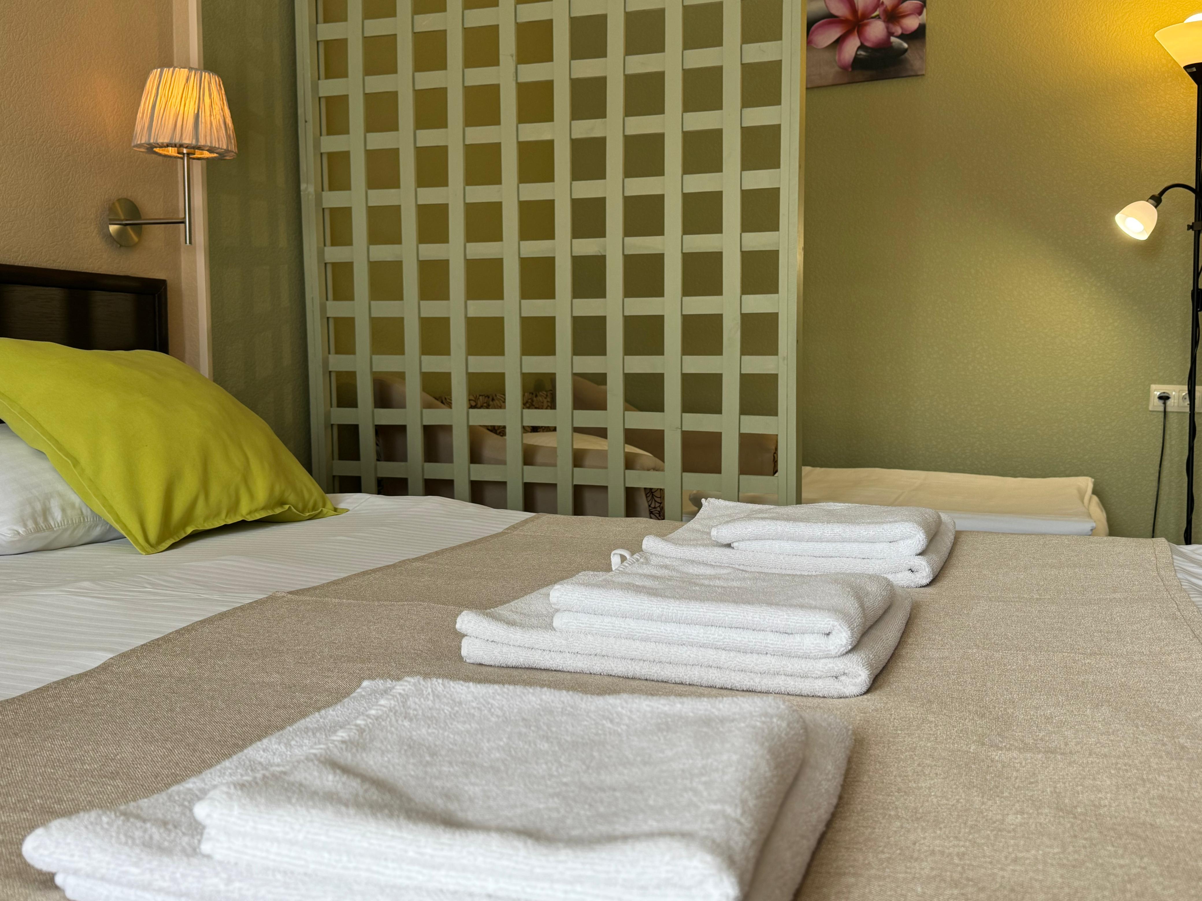 Трехместный с общим балконом