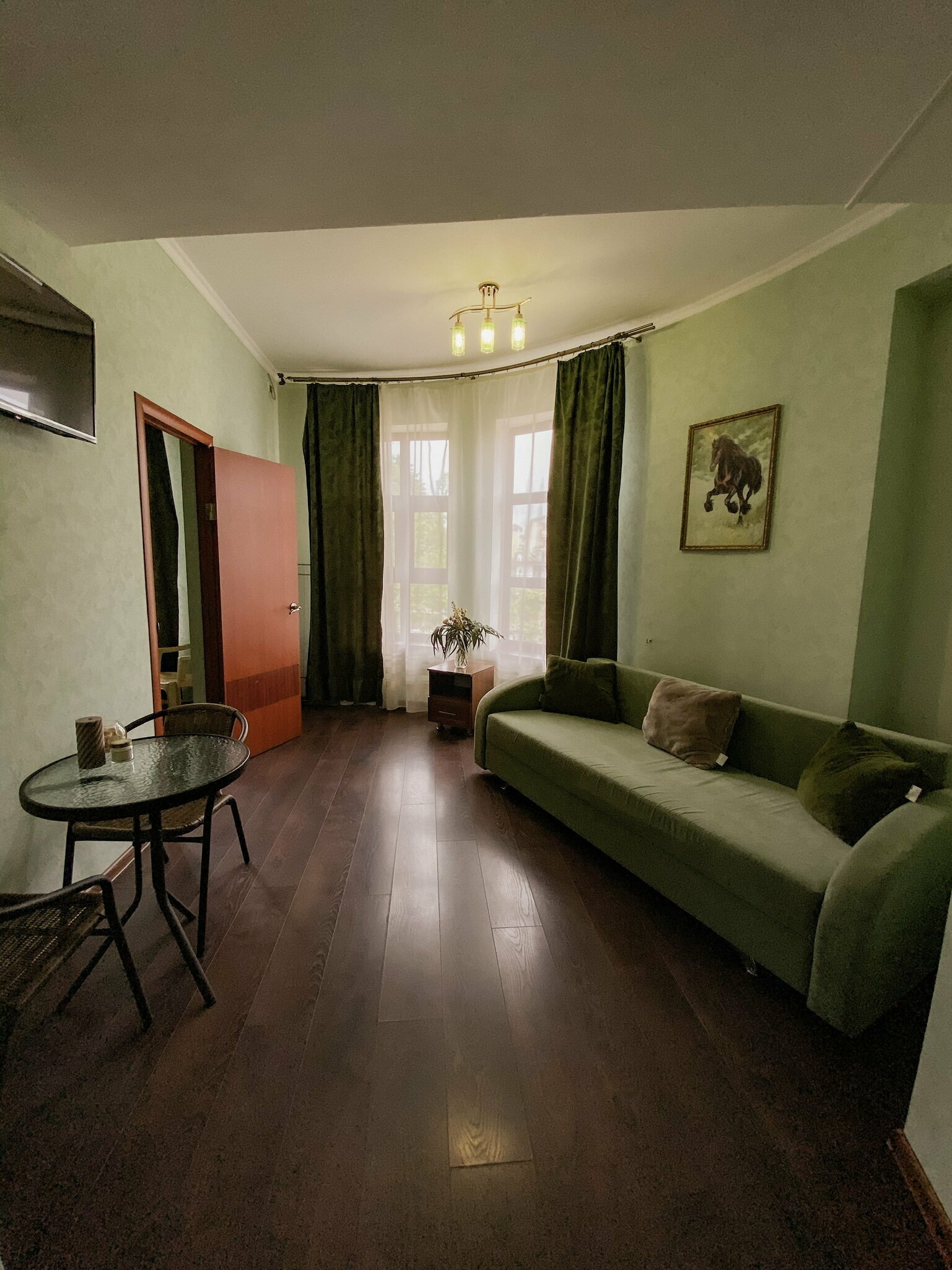 Улучшенный четырехместный номер