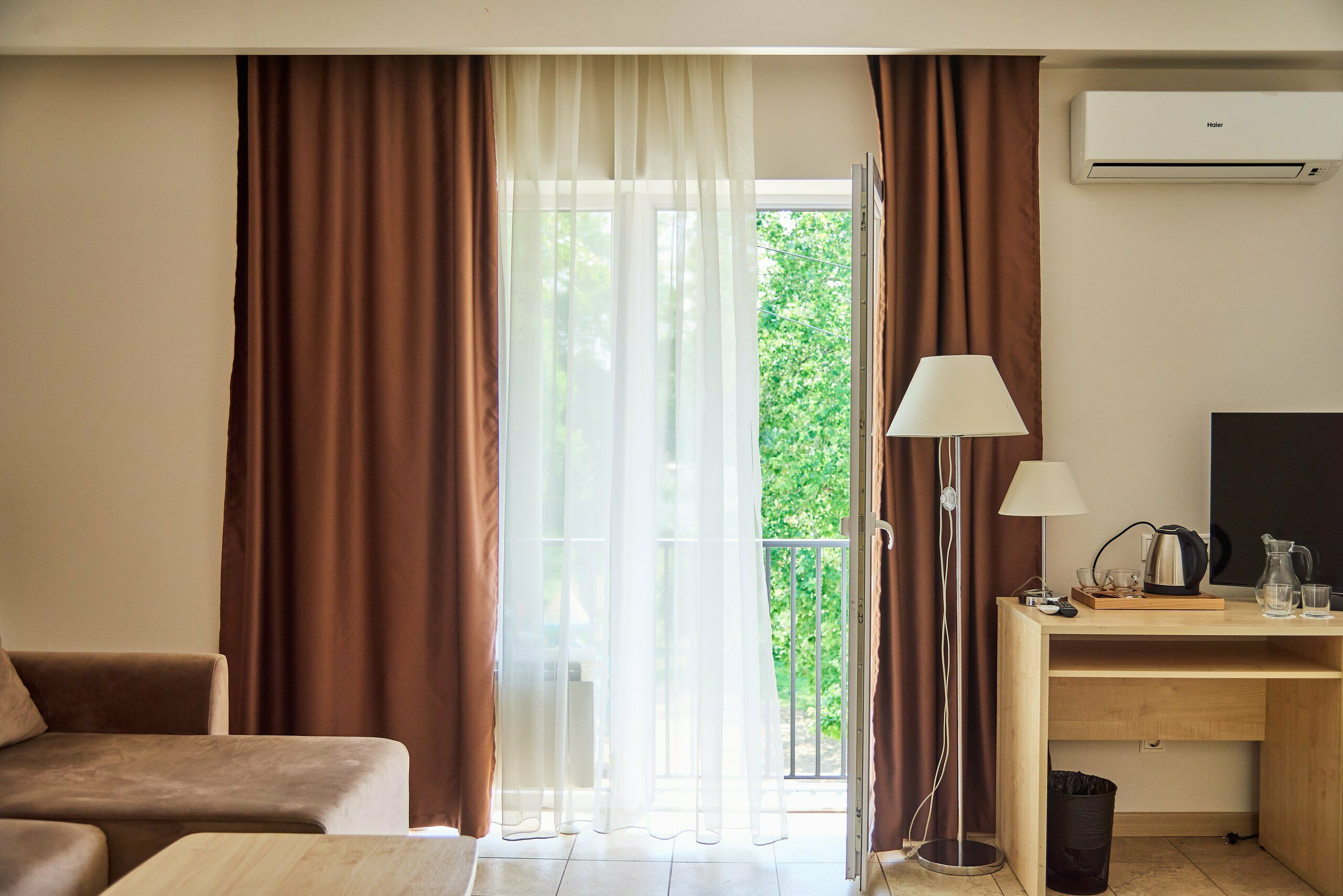 JUNIOR (СТУДИЯ)