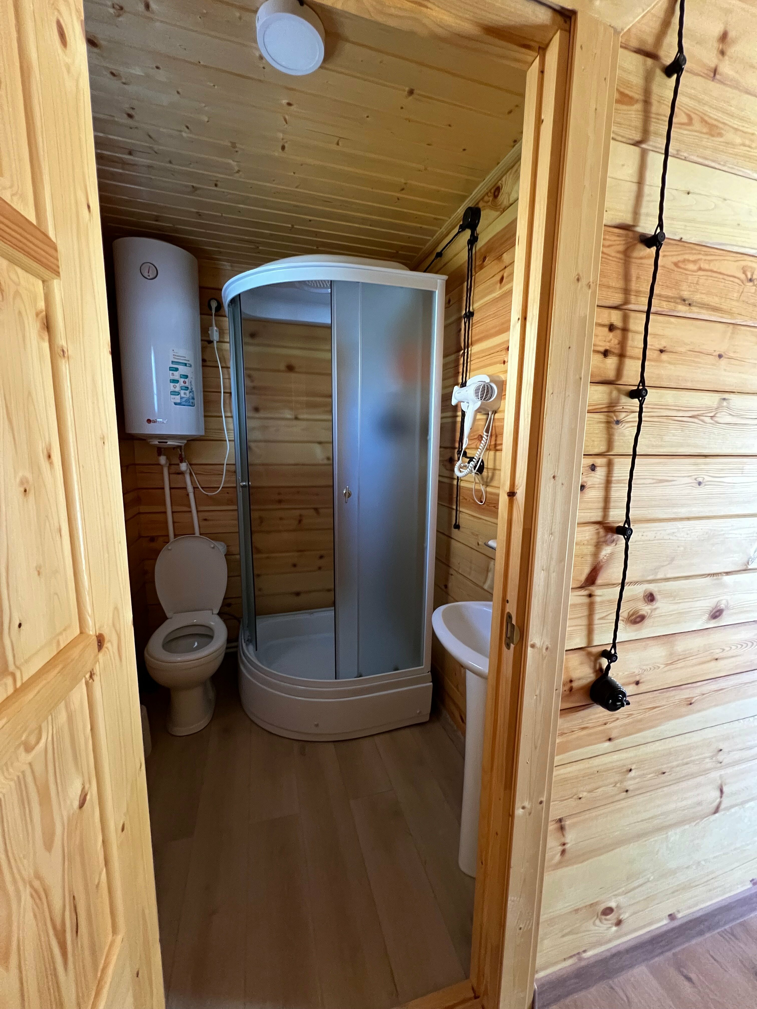 Коттедж с верандой (48м)