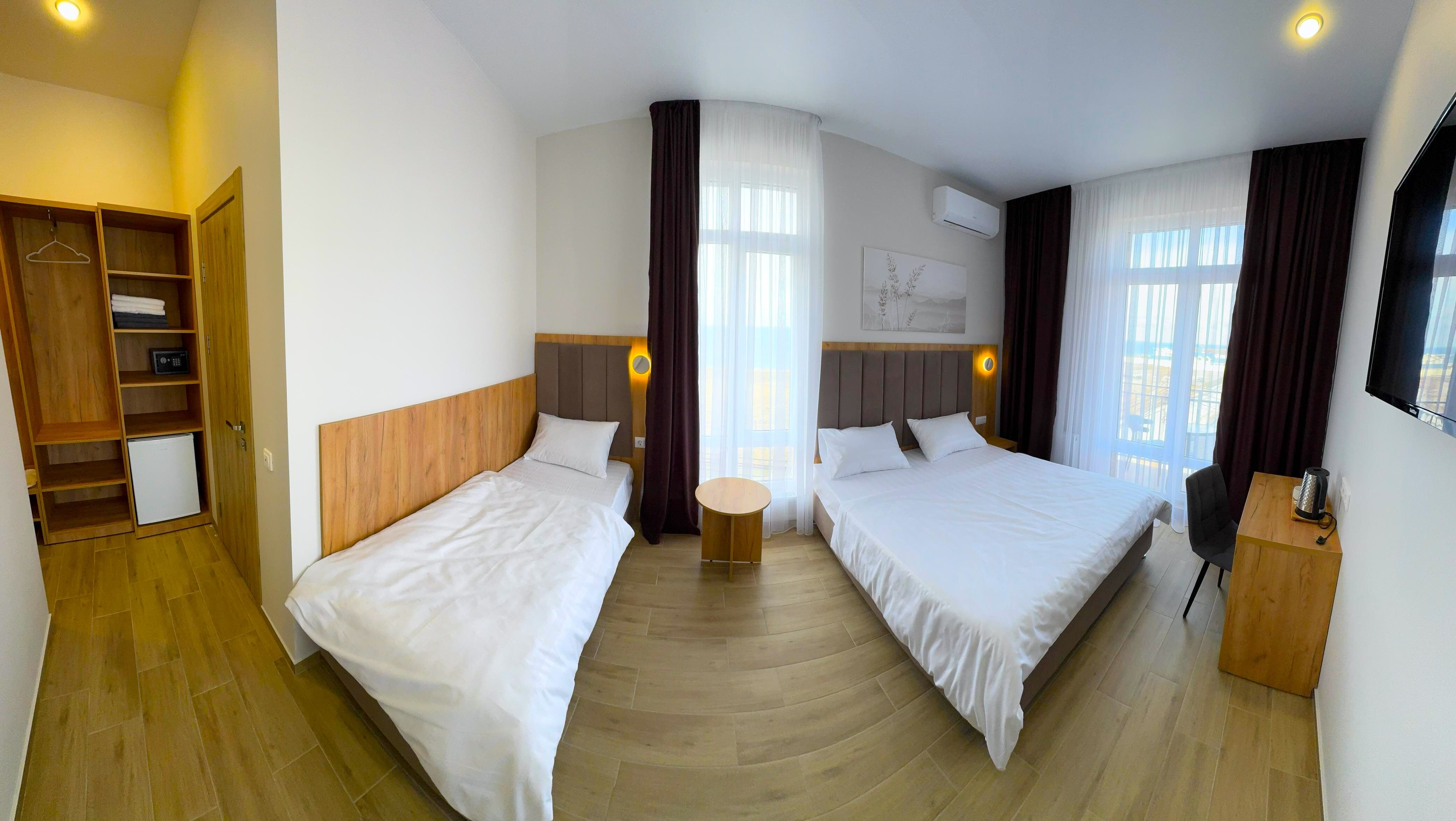 3-х местный номер стандарт с БАЛКОНОМ И ВИДОМ НА МОРЕ