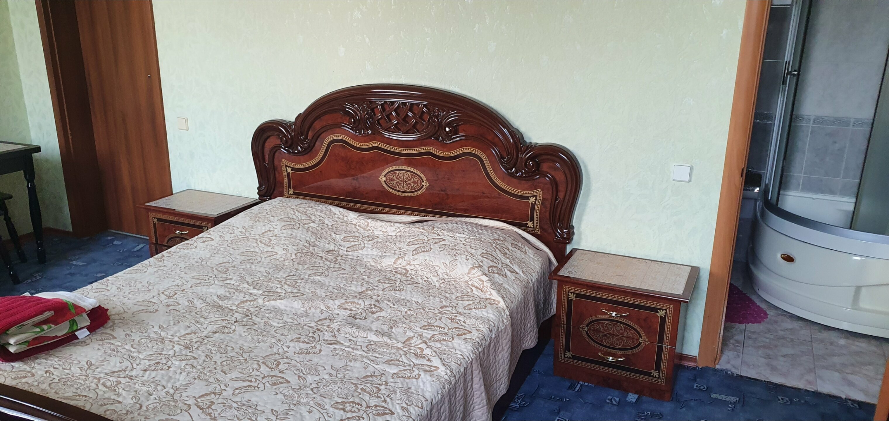 Улучшенный номер с 2 кроватями размера «queen-size»