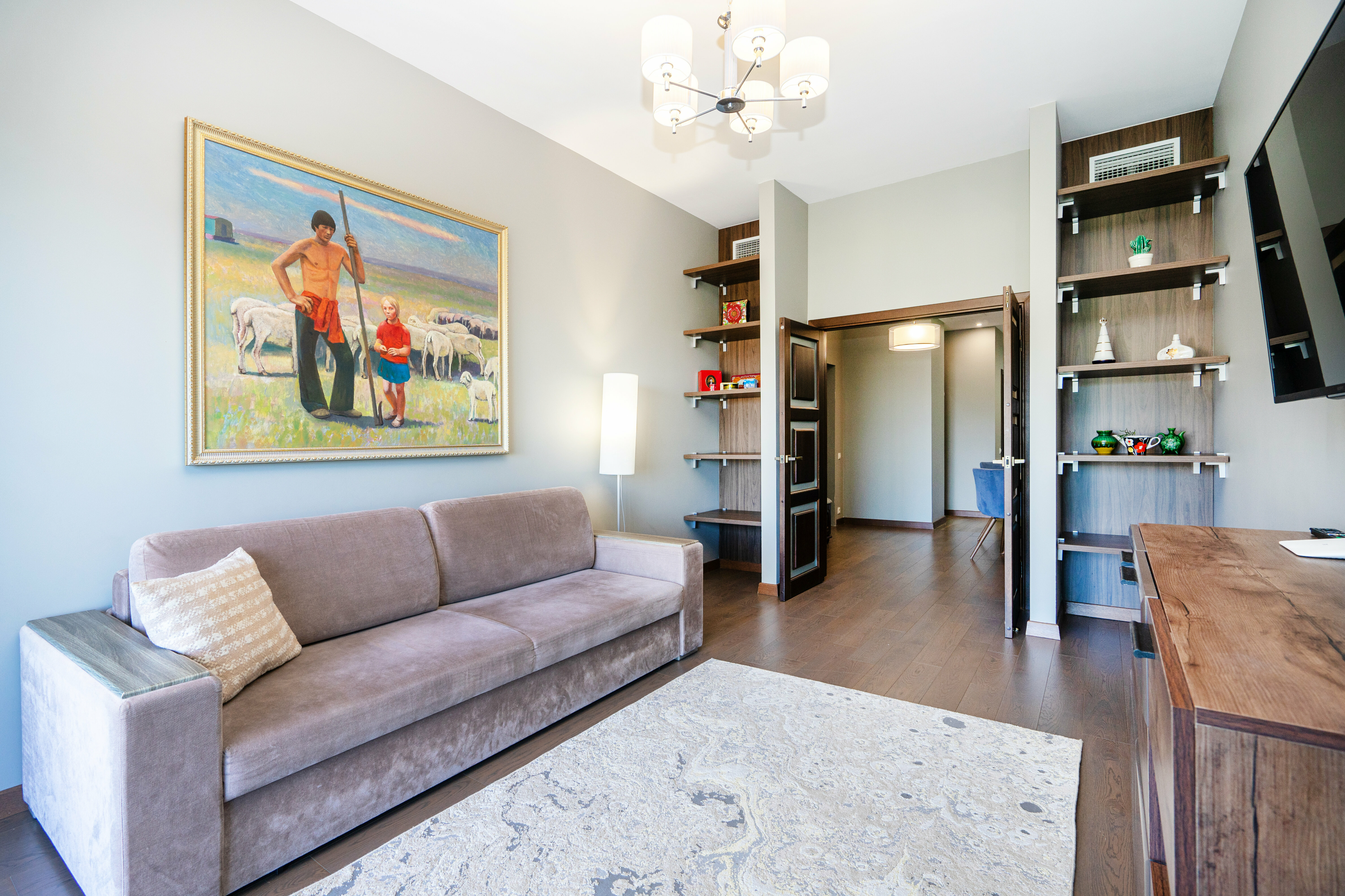 Семейный номер с боковым видом на море