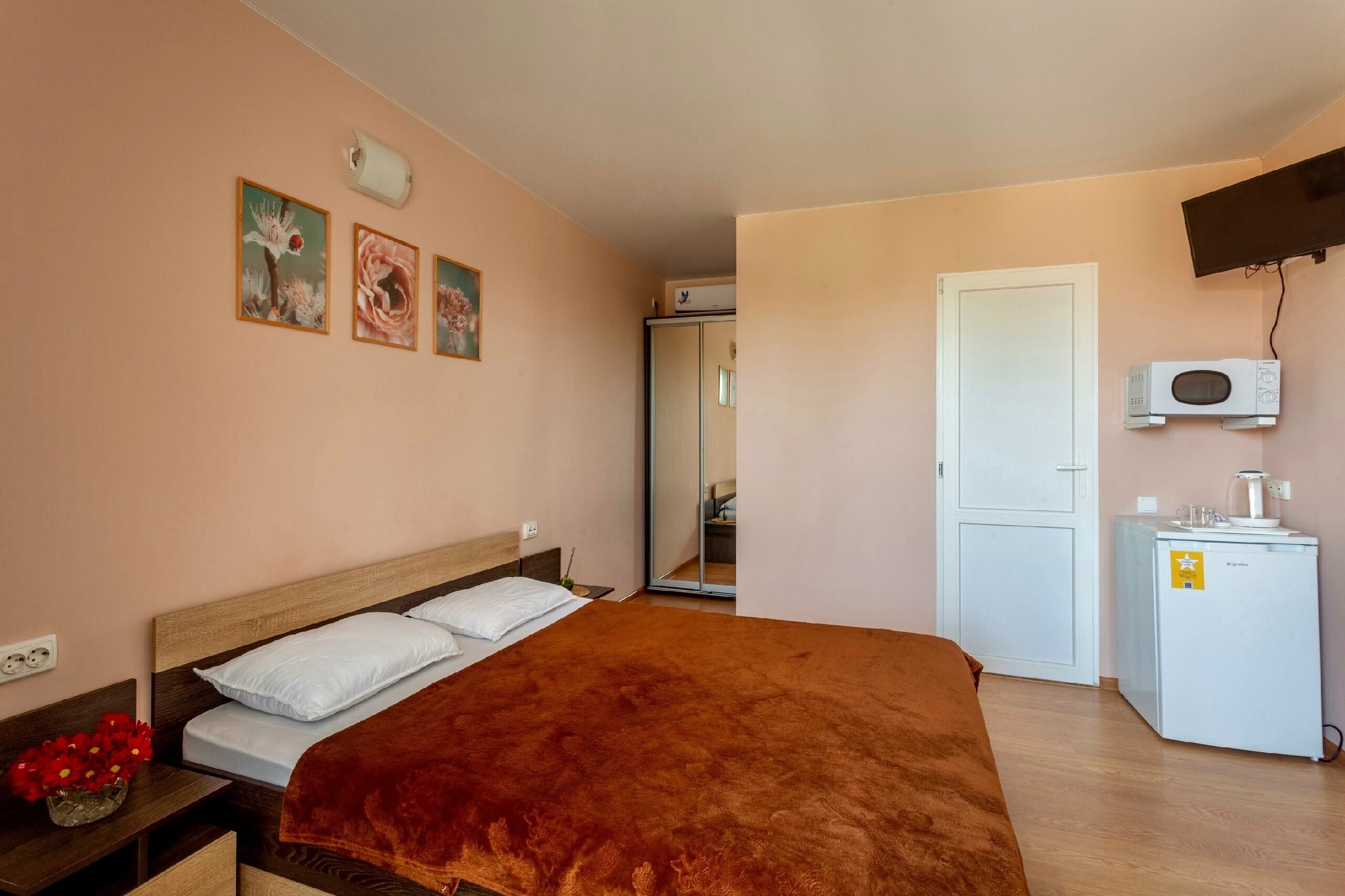 Номер Делюкс