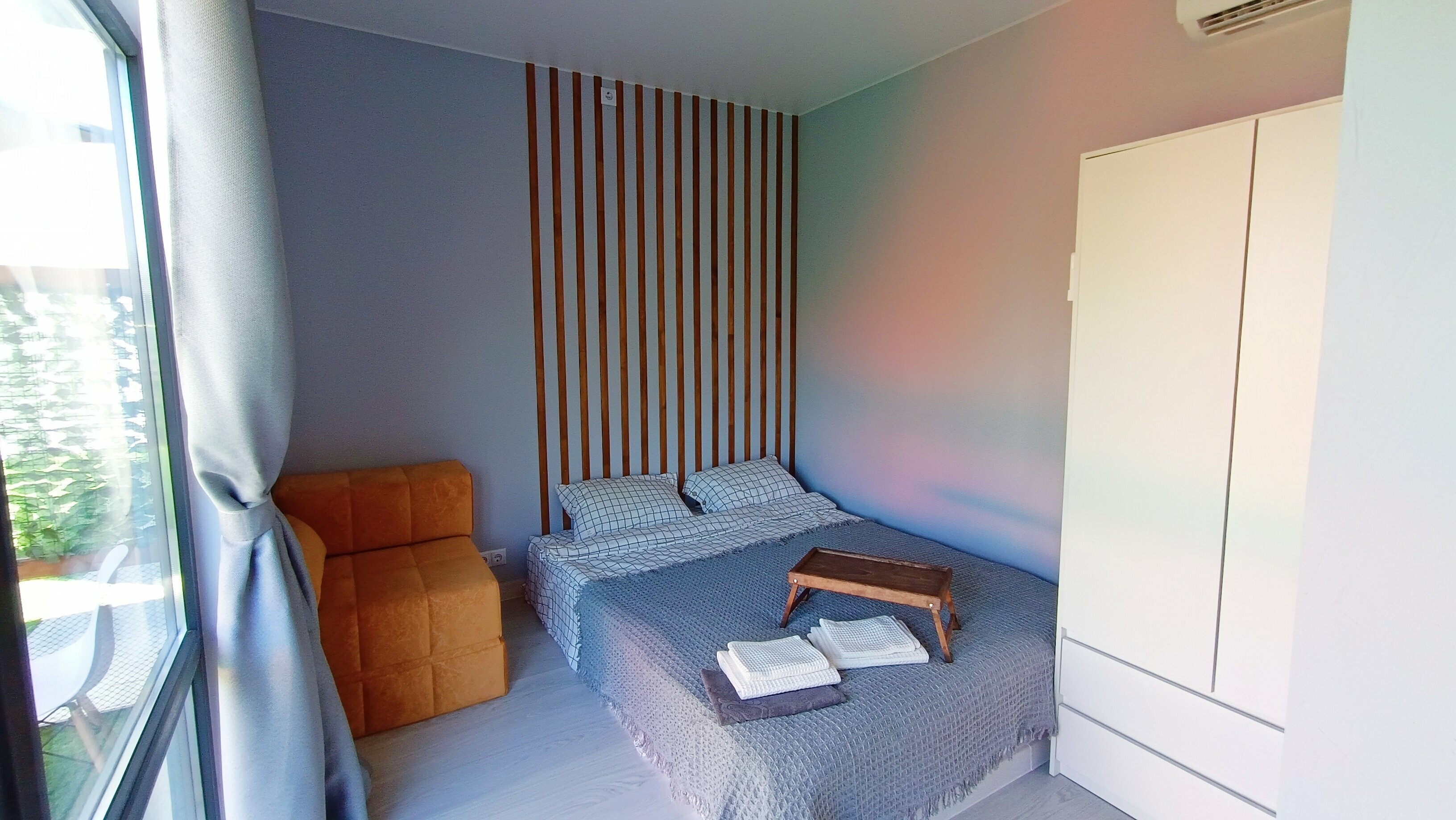 Трехместный номер с видом на сад