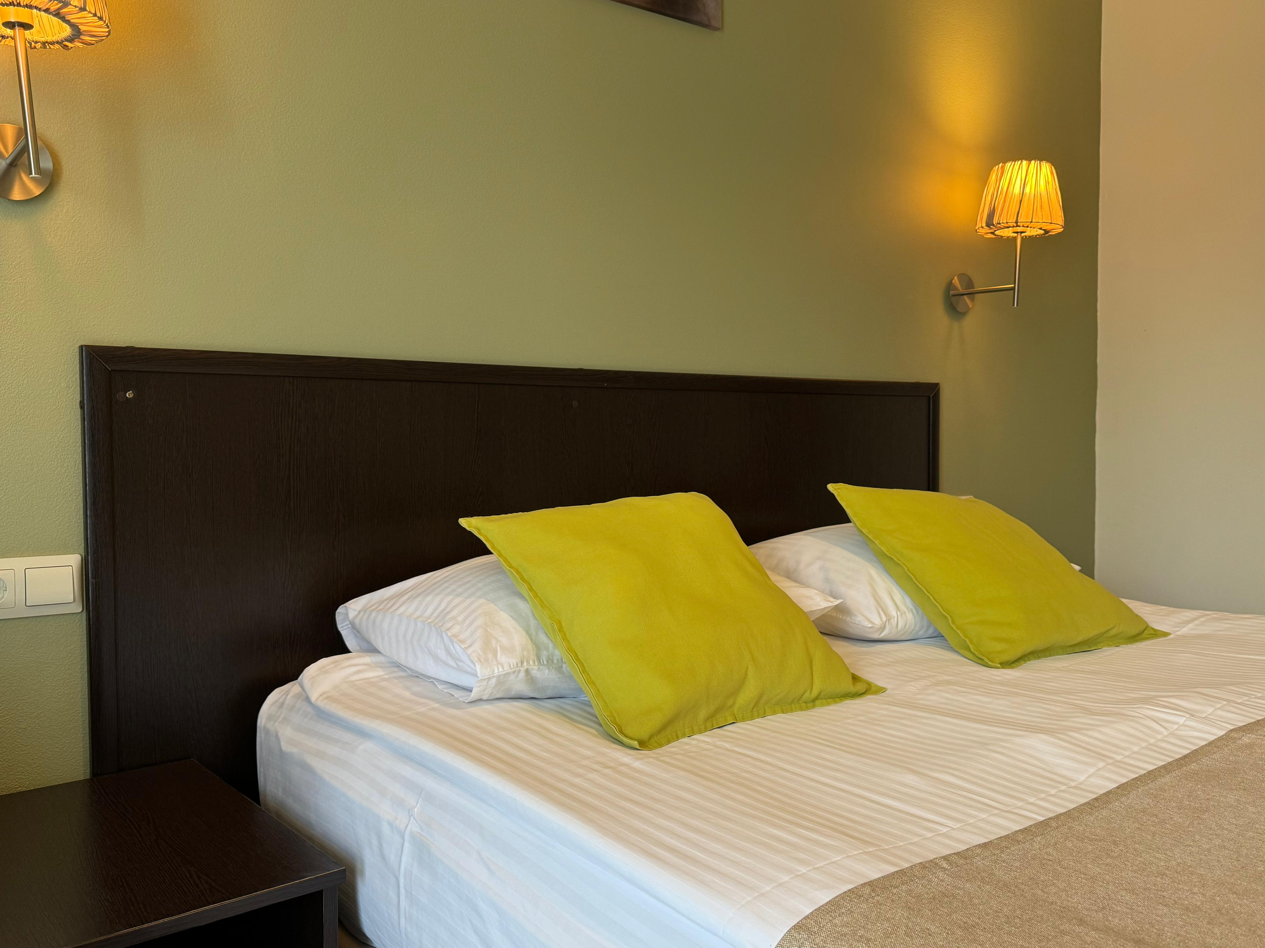 Трёхместный с индивидуальным балконом