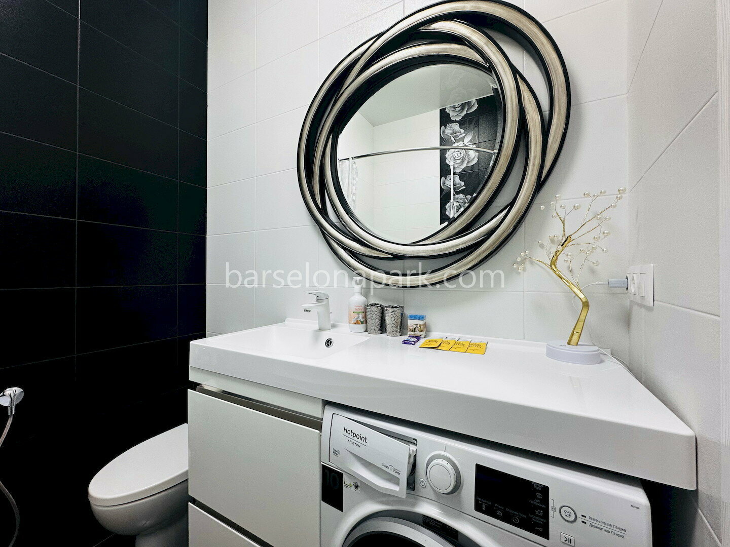 Обворожительный апартамент-студия площадью 54 м² расположен на 7 этаже