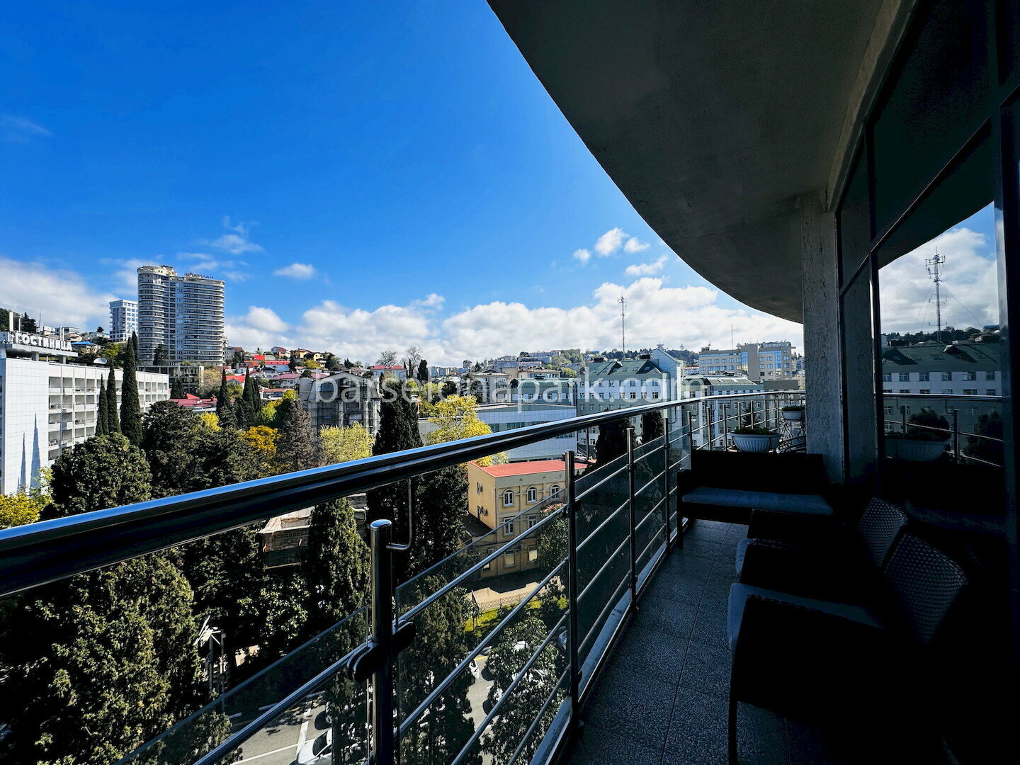 Обворожительный апартамент-студия площадью 54 м² расположен на 7 этаже