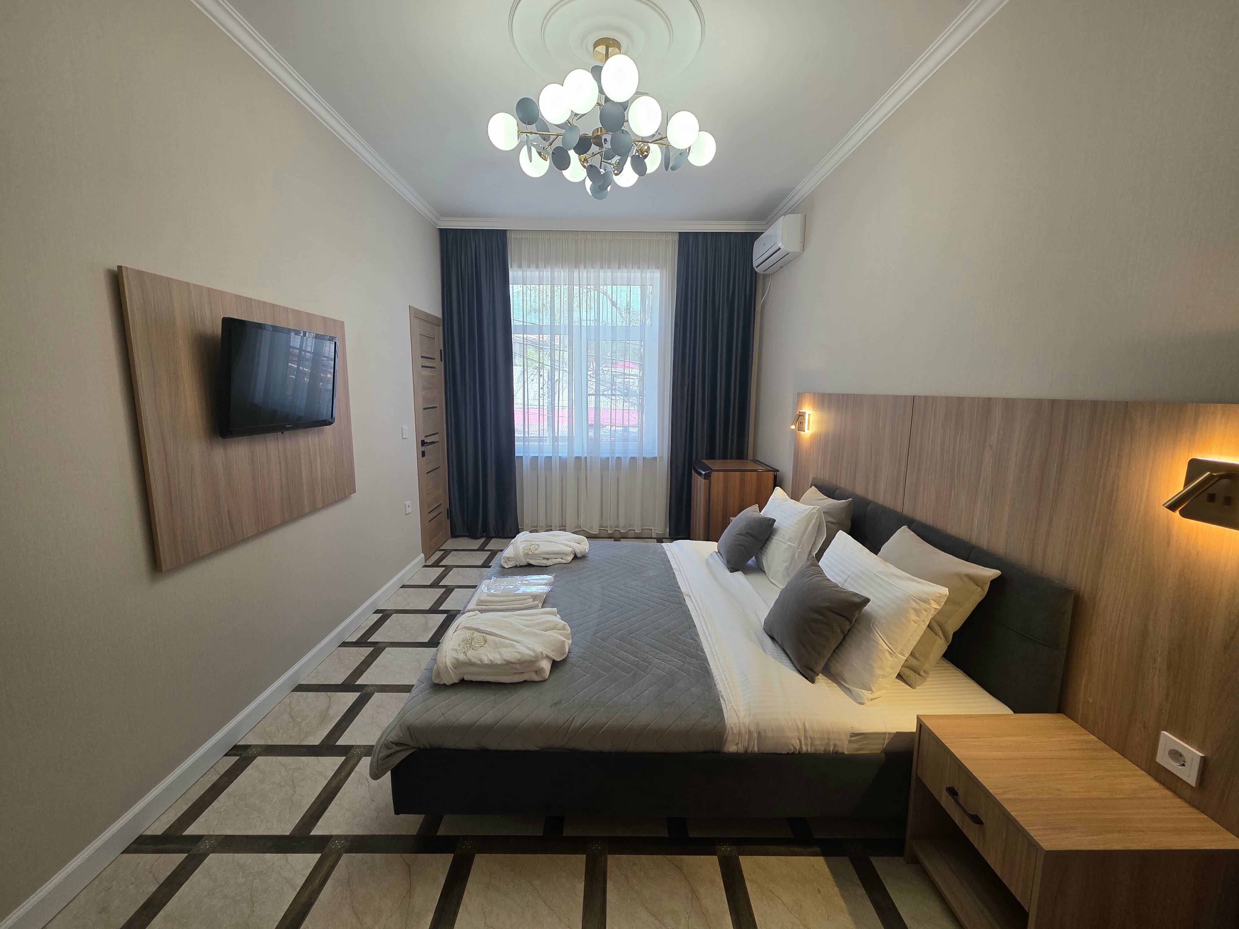 Премиум Люкс с кроватью DBL с видом на горы