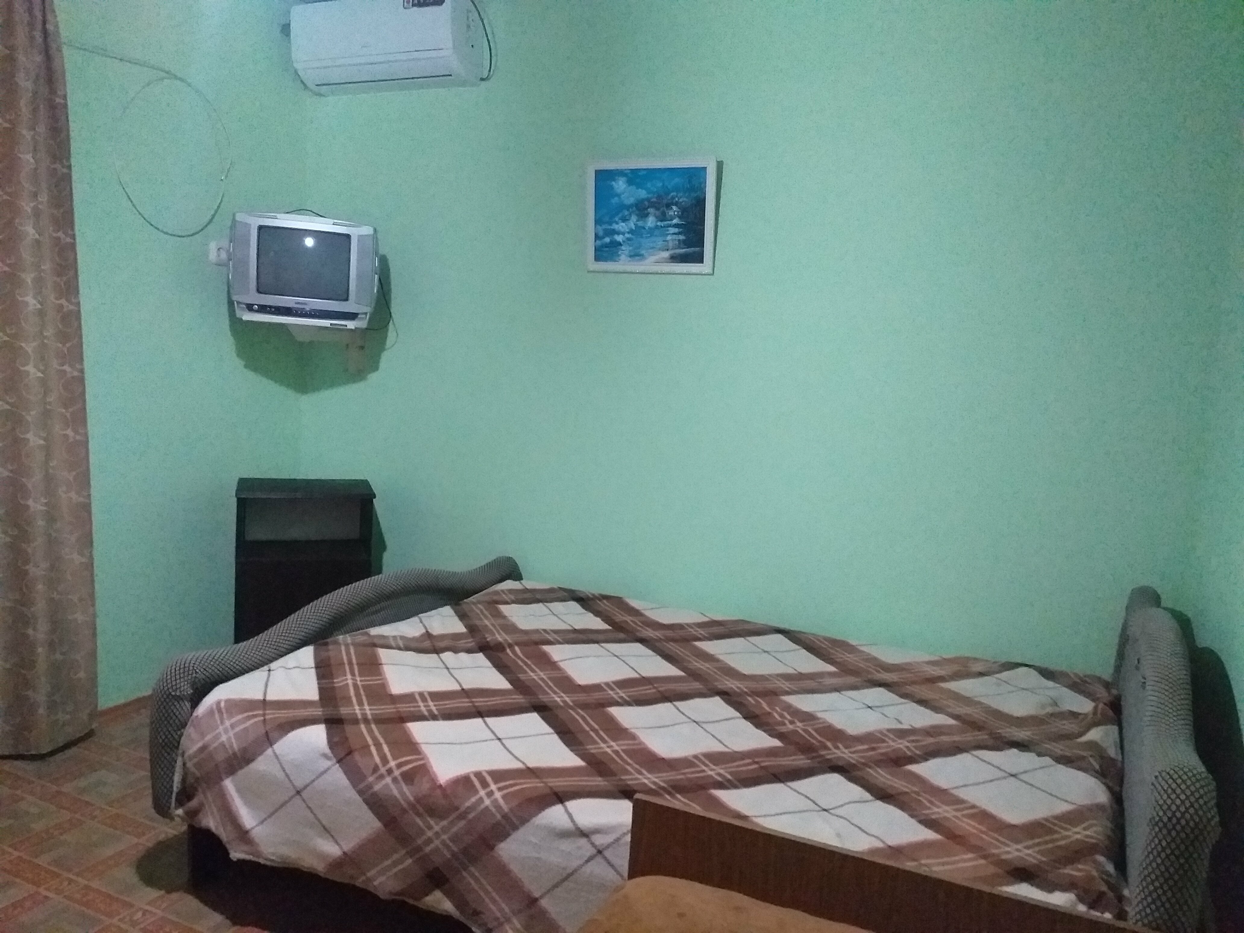 Трехместный номер с окном