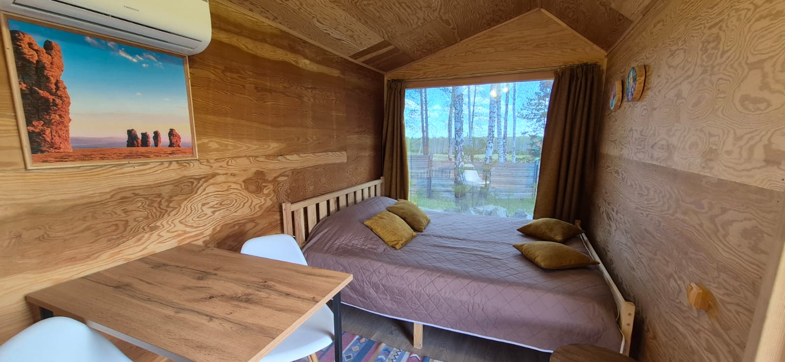 Эко домик с панорамным окном