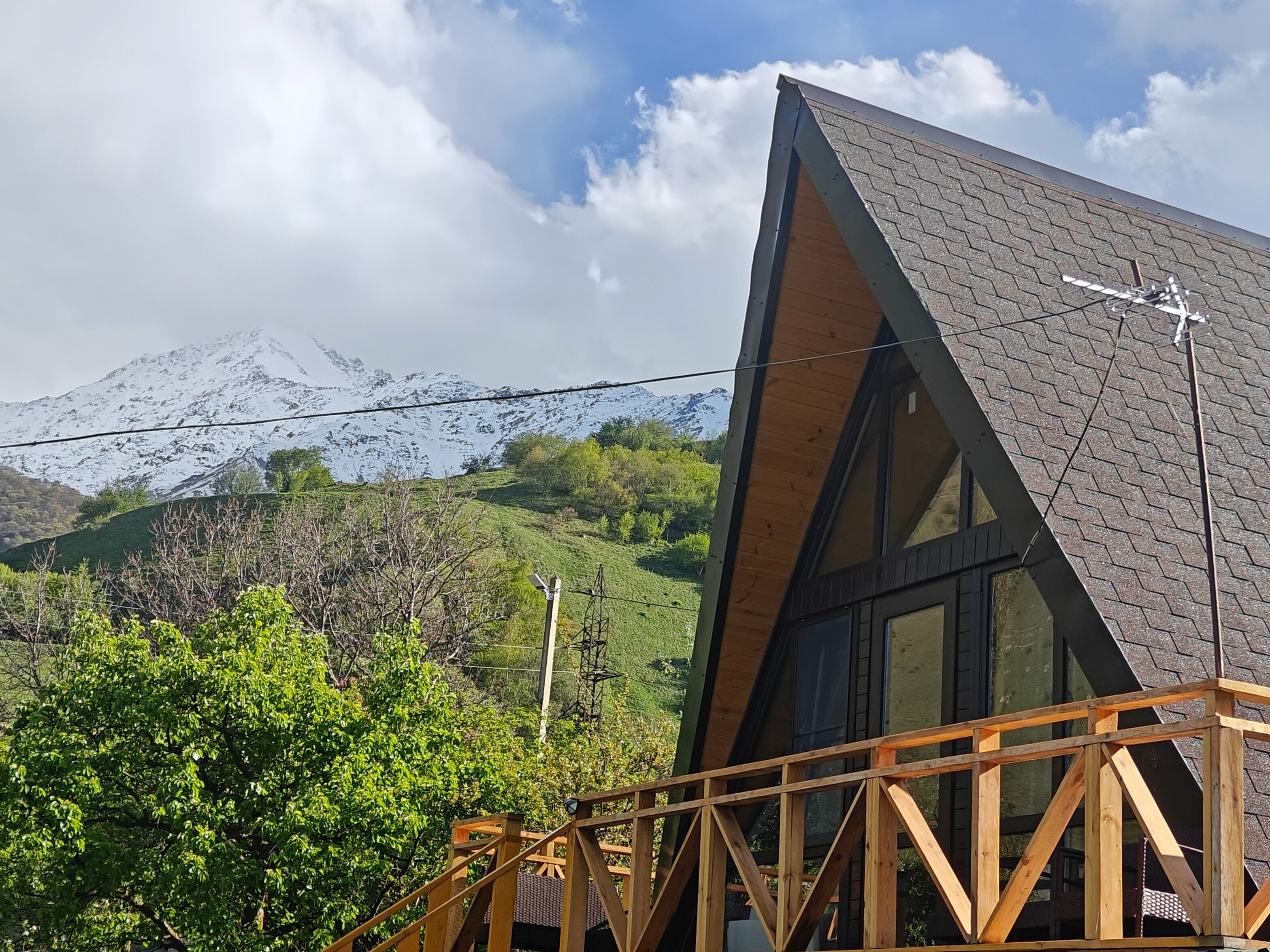 Дом с видом на горы