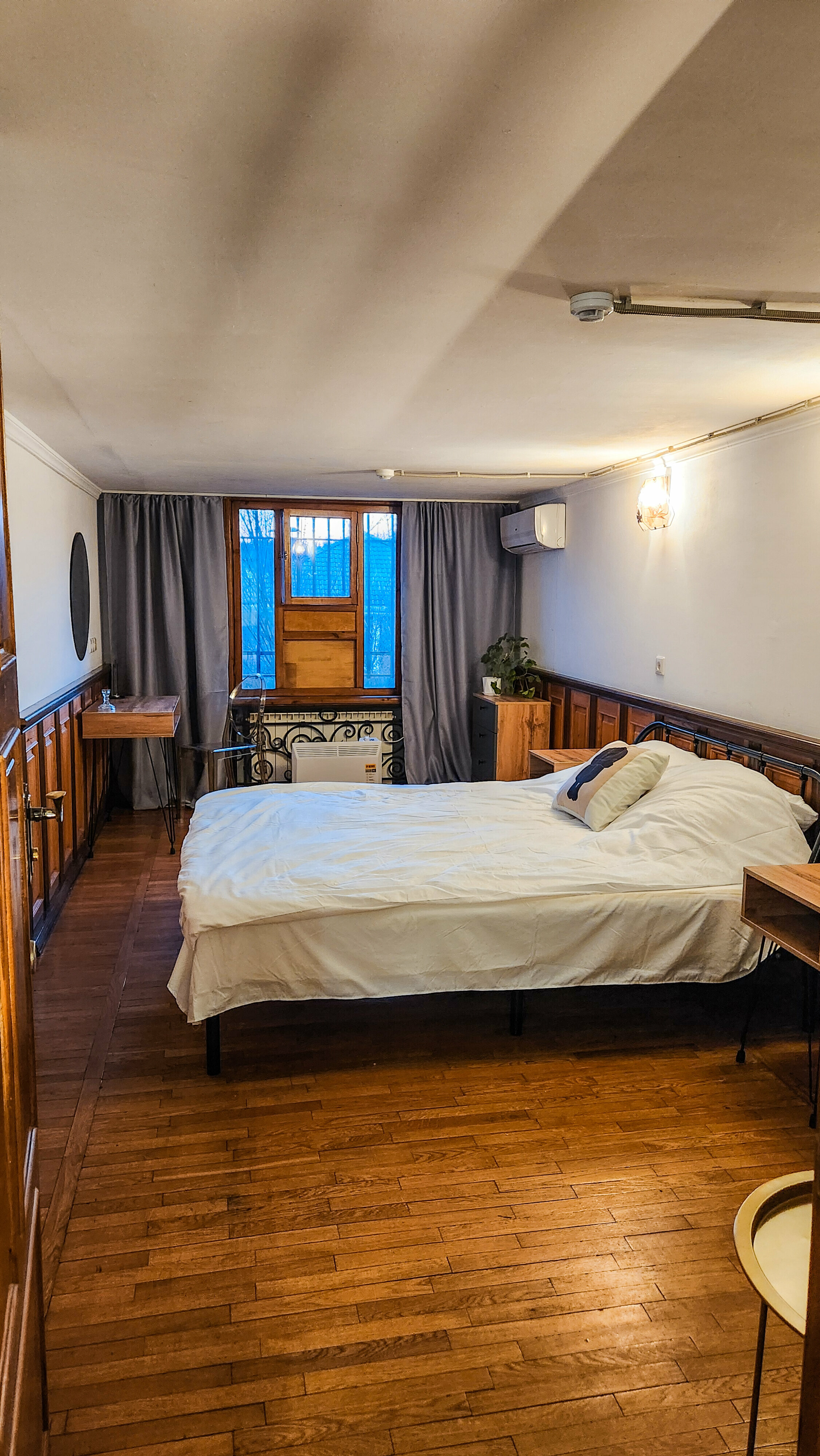 Вся Усадьба, большой и малый дом вместе (До 16 гостей)