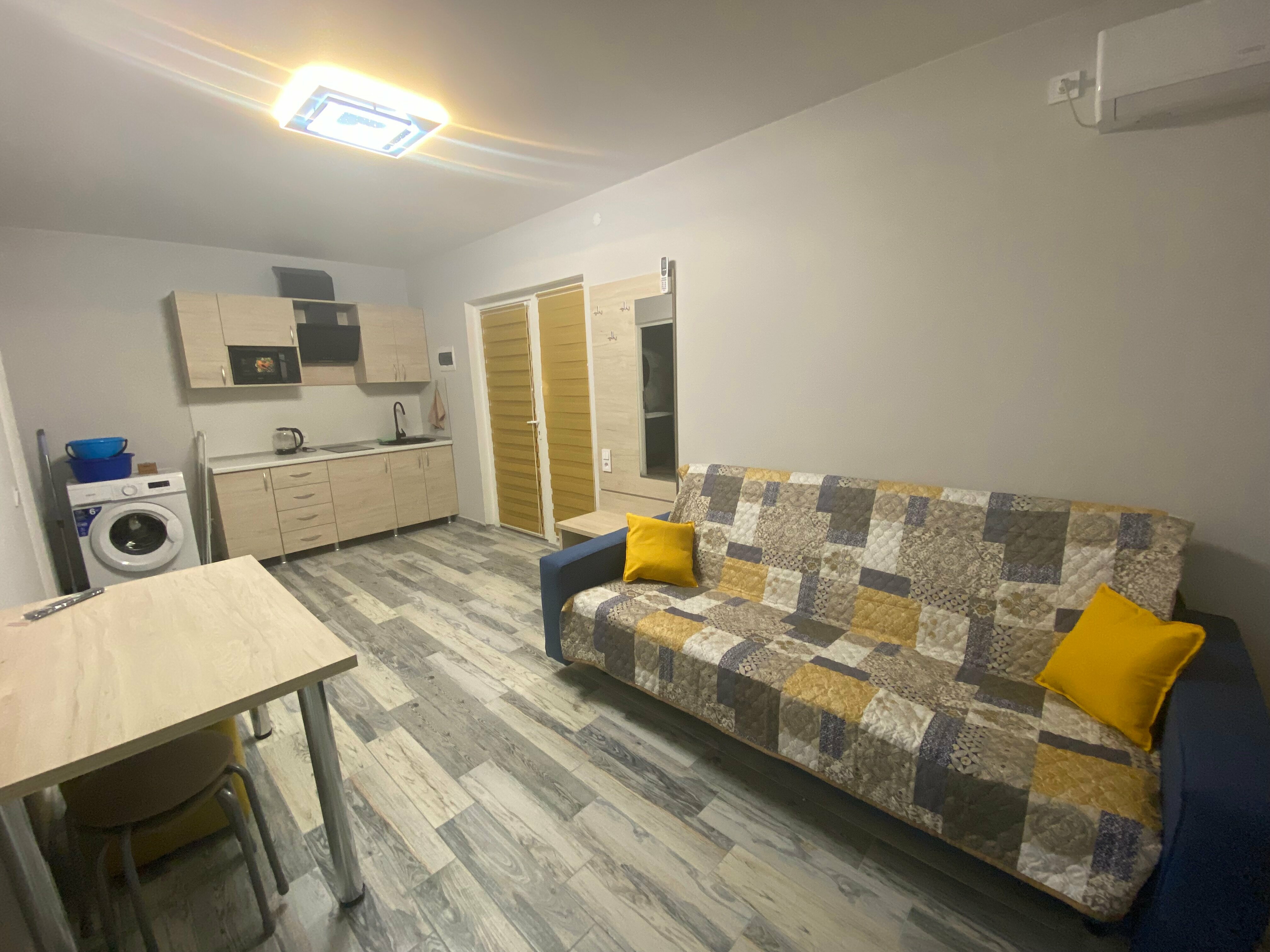 Коттедж с балконом