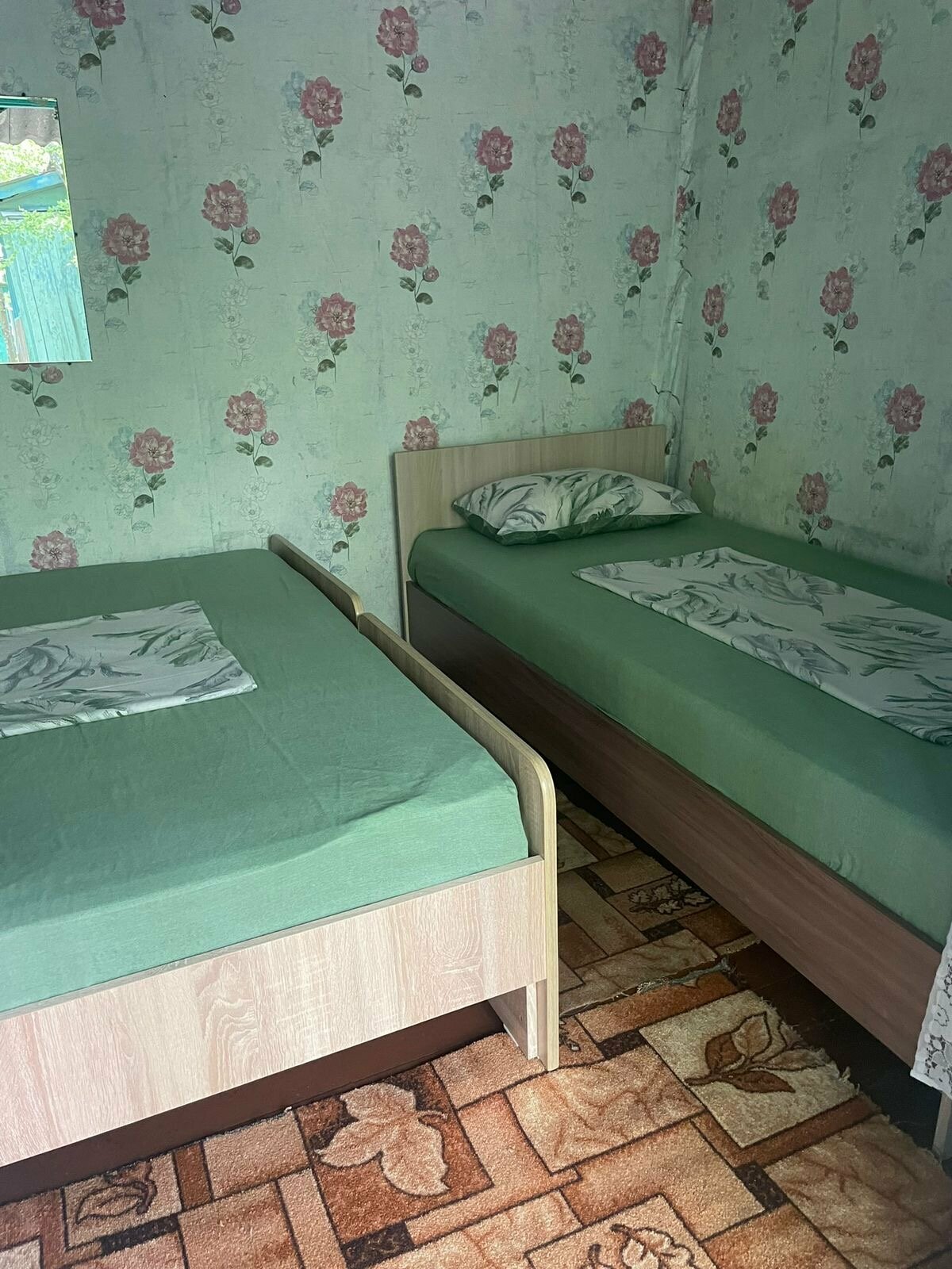 Домик  "14" с террасой 1,2м на 3,6м