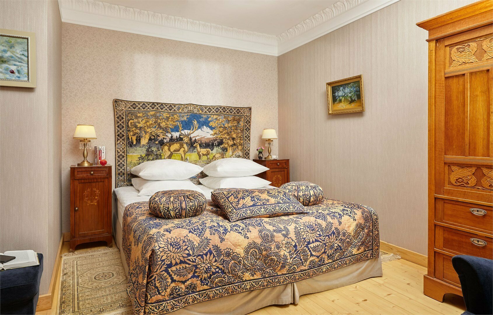 Улучшенный номер с кроватью размера «king-size» или 2 отдельными кроватями