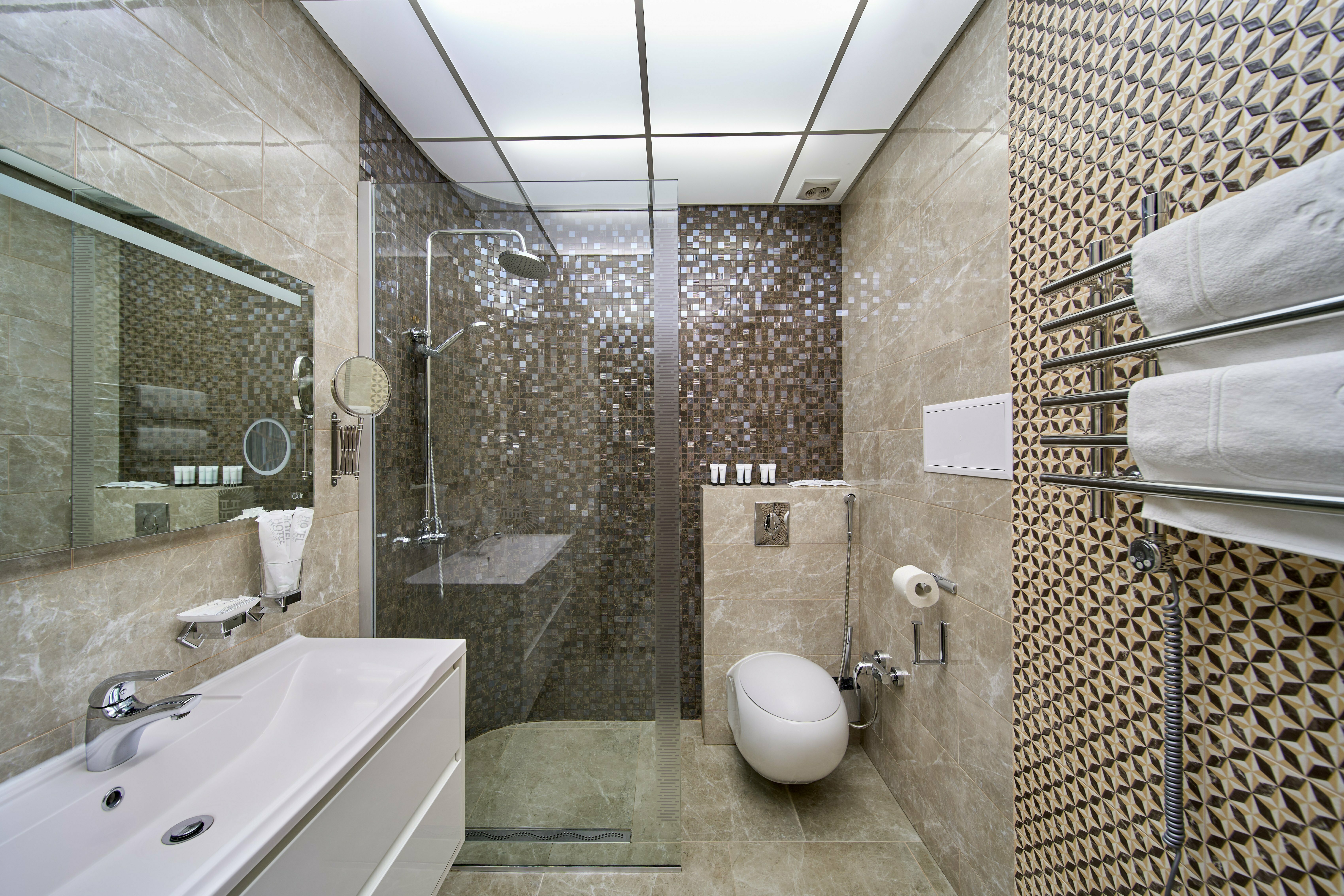 РОМАНТИЧЕСКИЙ ЛЮКС С ВАННОЙ В СПАЛЬНЕ