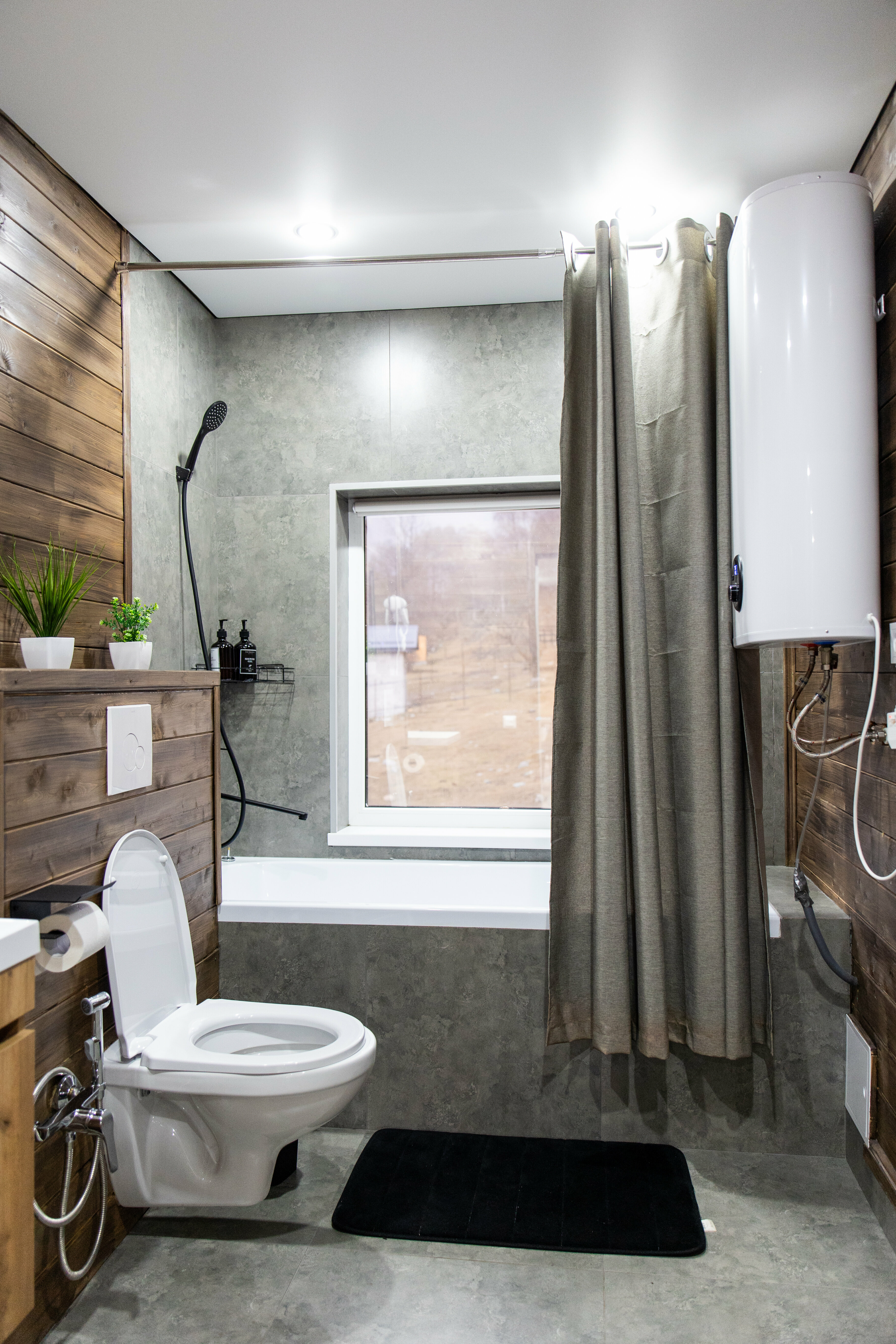 Трехместный номер с балконом