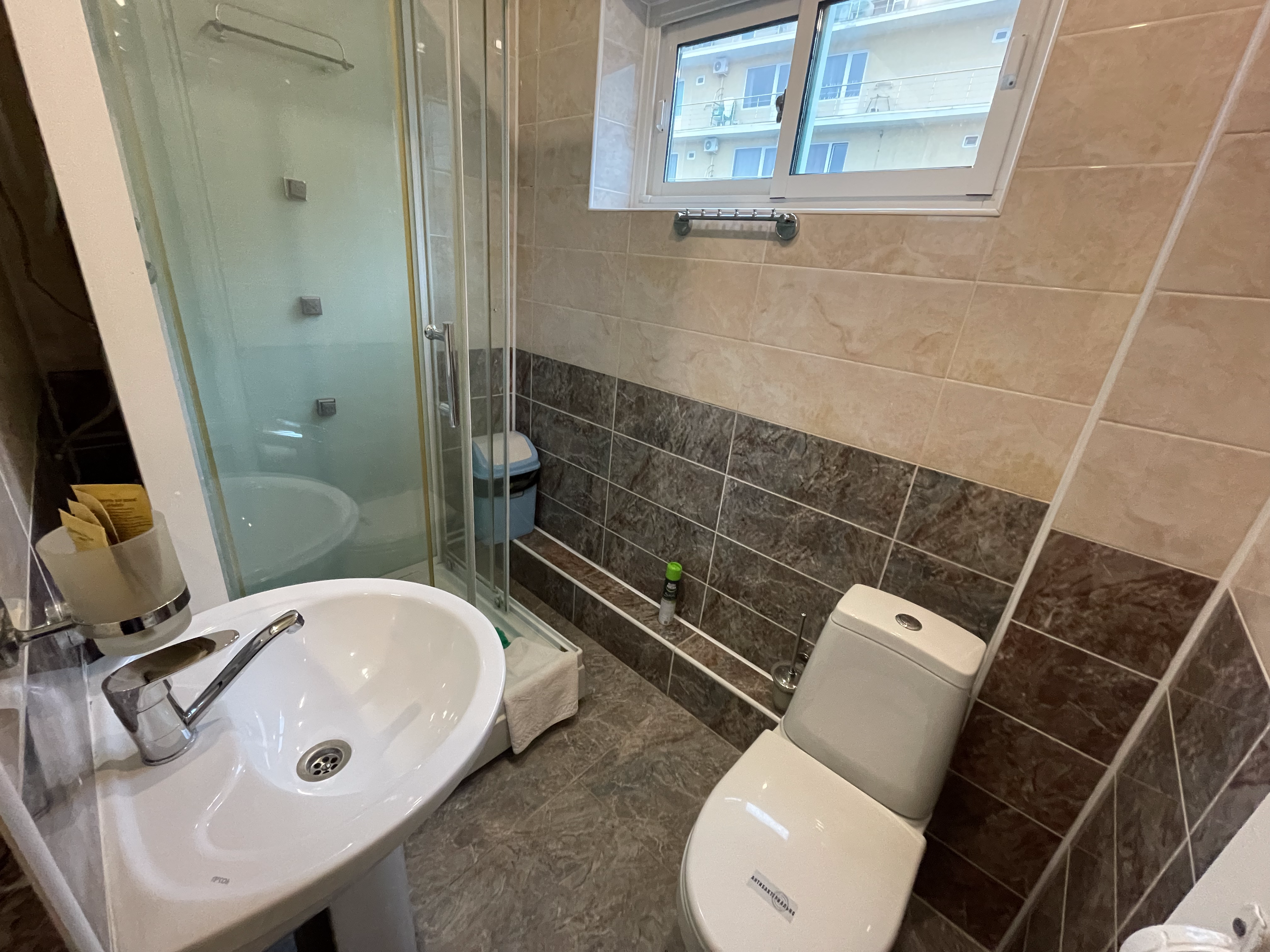 Трехместная комната с балконом