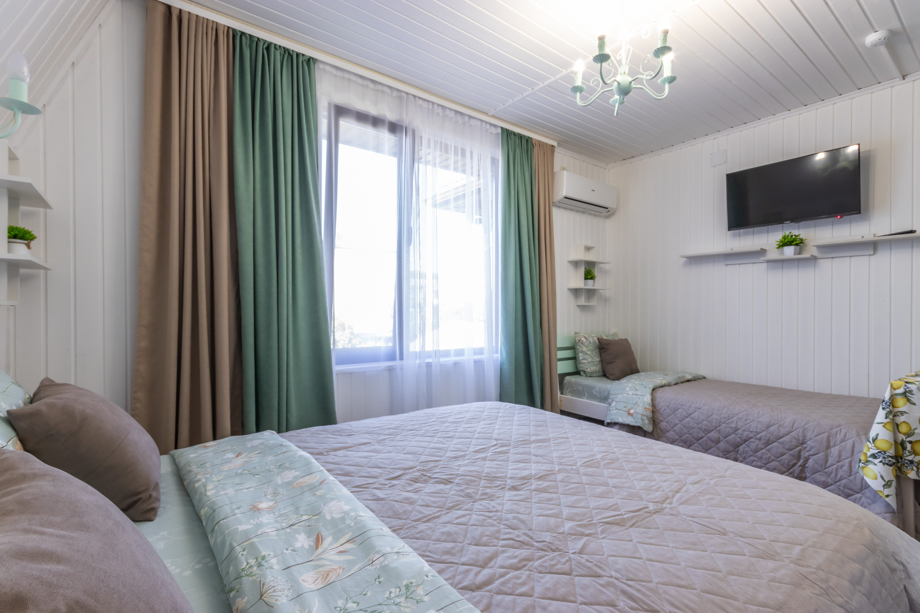 Трехместный французский