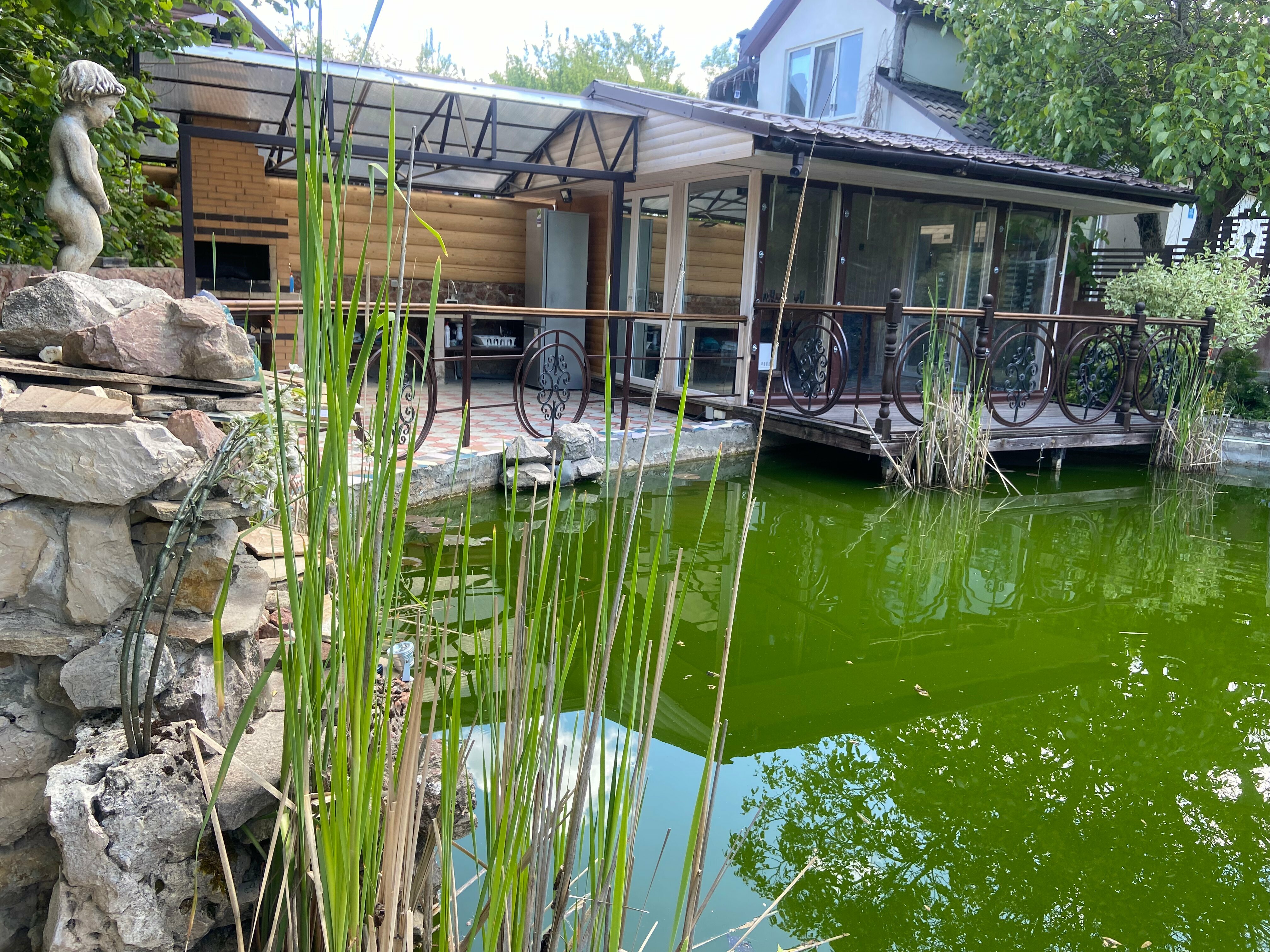 Синий домик